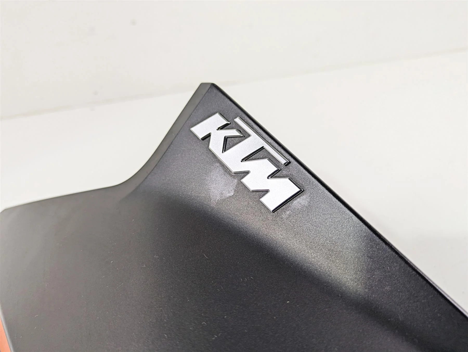 2017 KTM 1290 Super Duke GT Left Tank Cover Fairing 61408050100 - Image 9