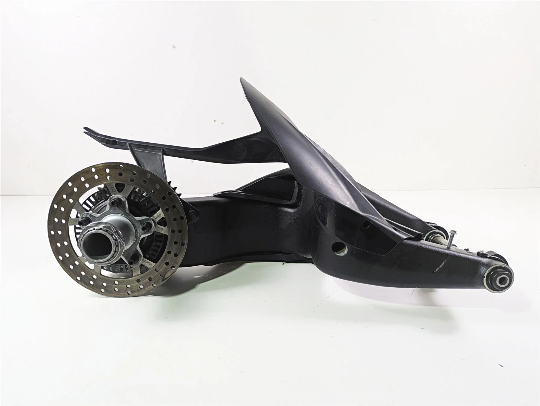 2017 KTM 1290 Super Duke GT One Side Swingarm & Axle Set 6140403004433A - Image 3
