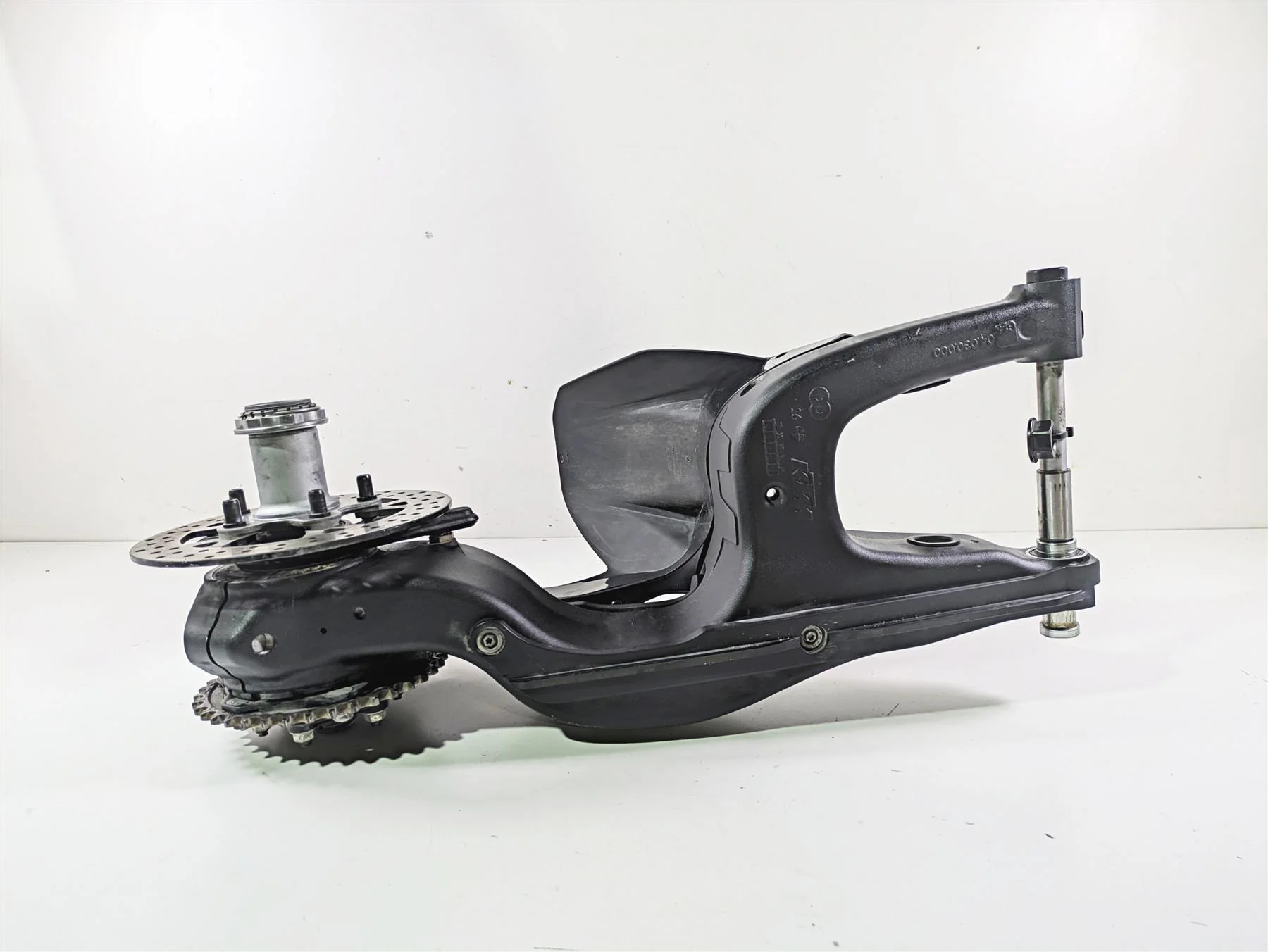 2017 KTM 1290 Super Duke GT One Side Swingarm & Axle Set 6140403004433A - Image 8
