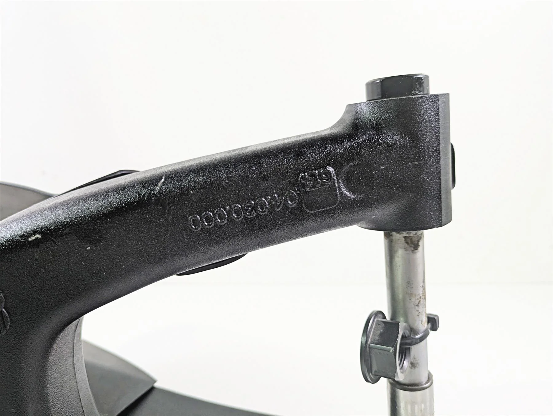 2017 KTM 1290 Super Duke GT One Side Swingarm & Axle Set 6140403004433A - Image 9
