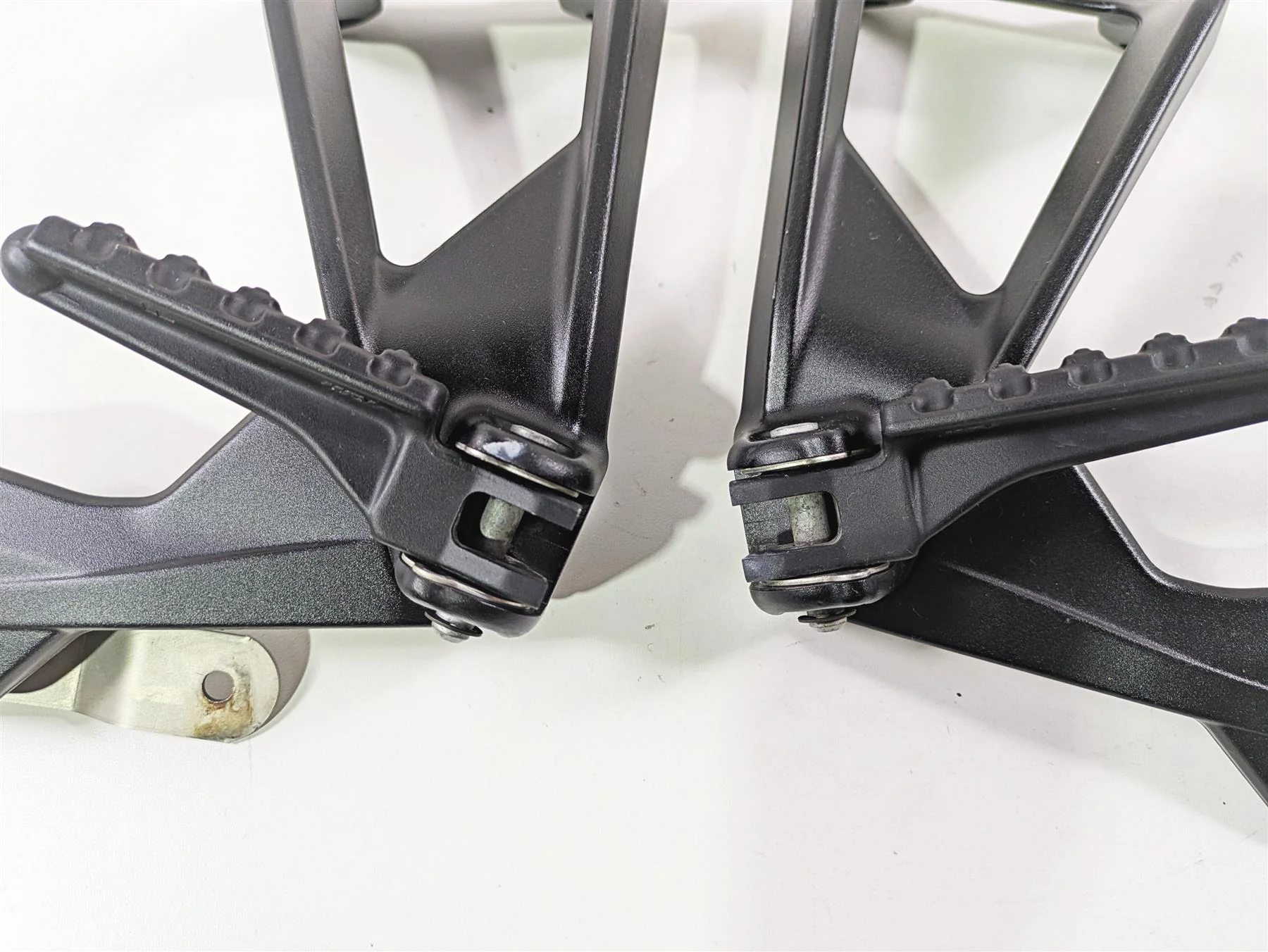 2017 KTM 1290 Super Duke GT Rear Passenger Footpeg 6140304800033S 6140304900033S - Image 6