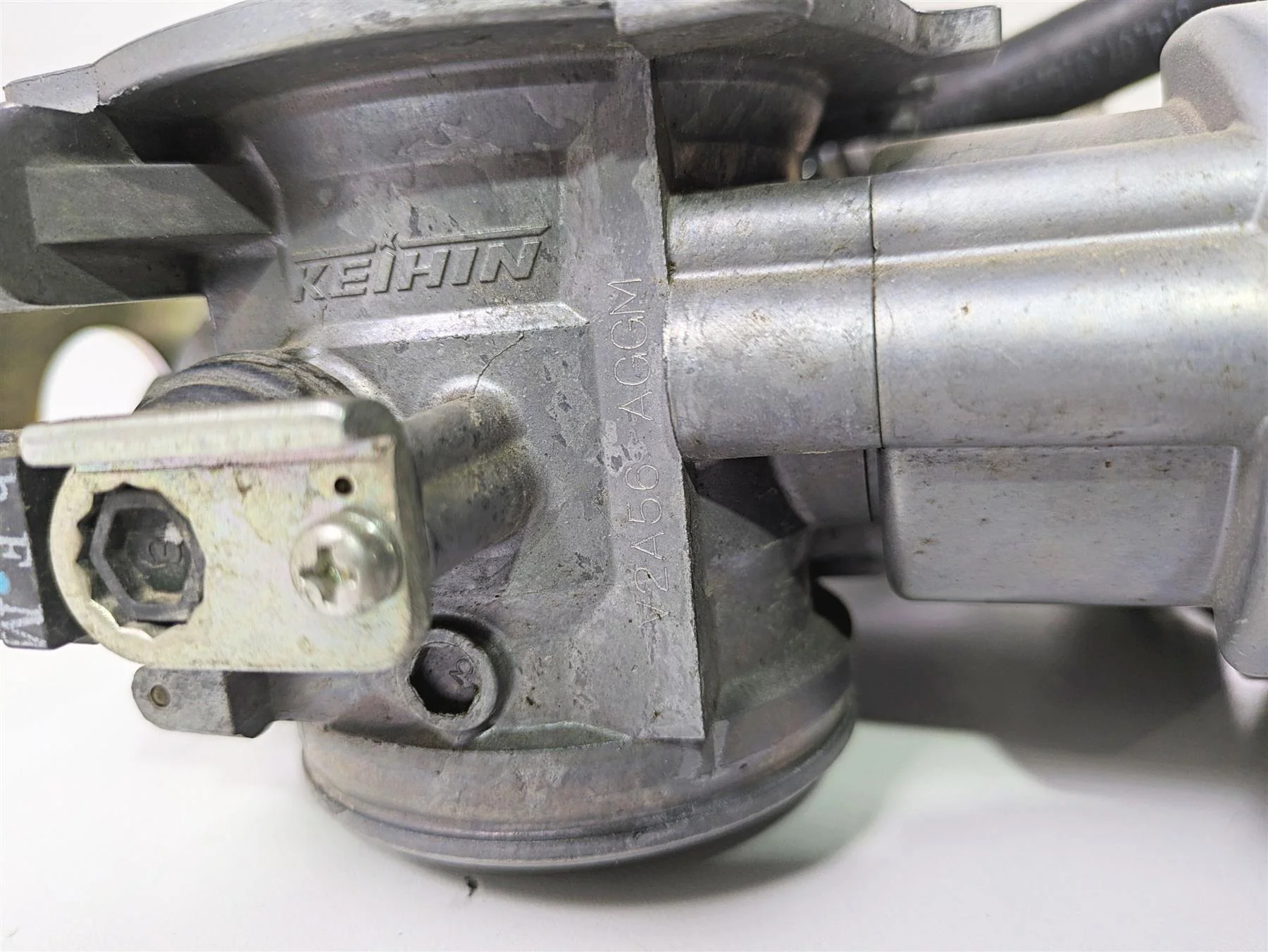 2017 KTM 1290 Super Duke GT Throttle Body Fuel Injectors Keihin 61341001000 - Image 11