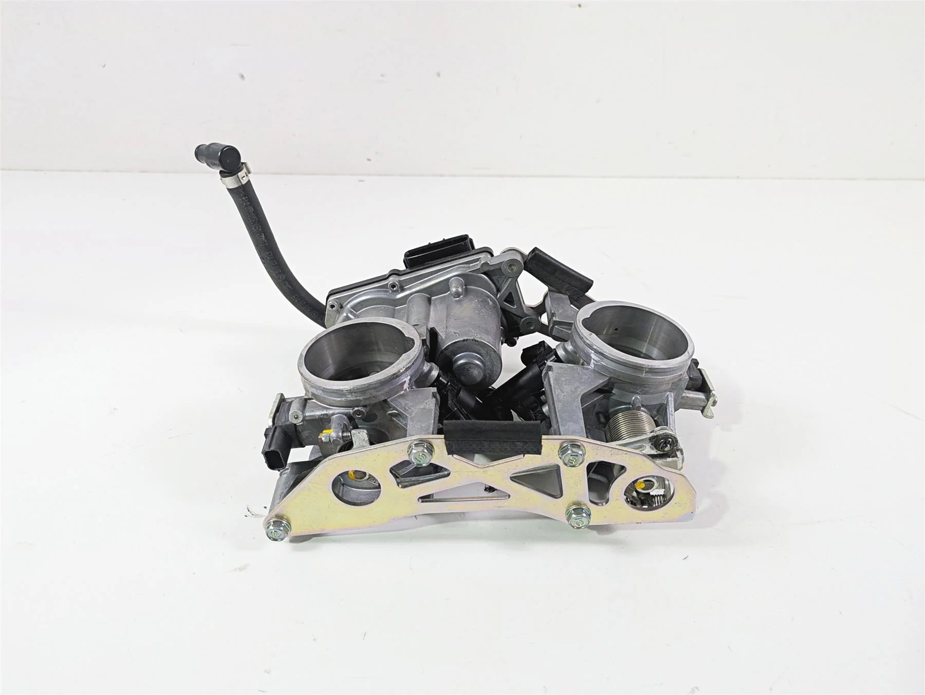 2017 KTM 1290 Super Duke GT Throttle Body Fuel Injectors Keihin 61341001000 - Image 4