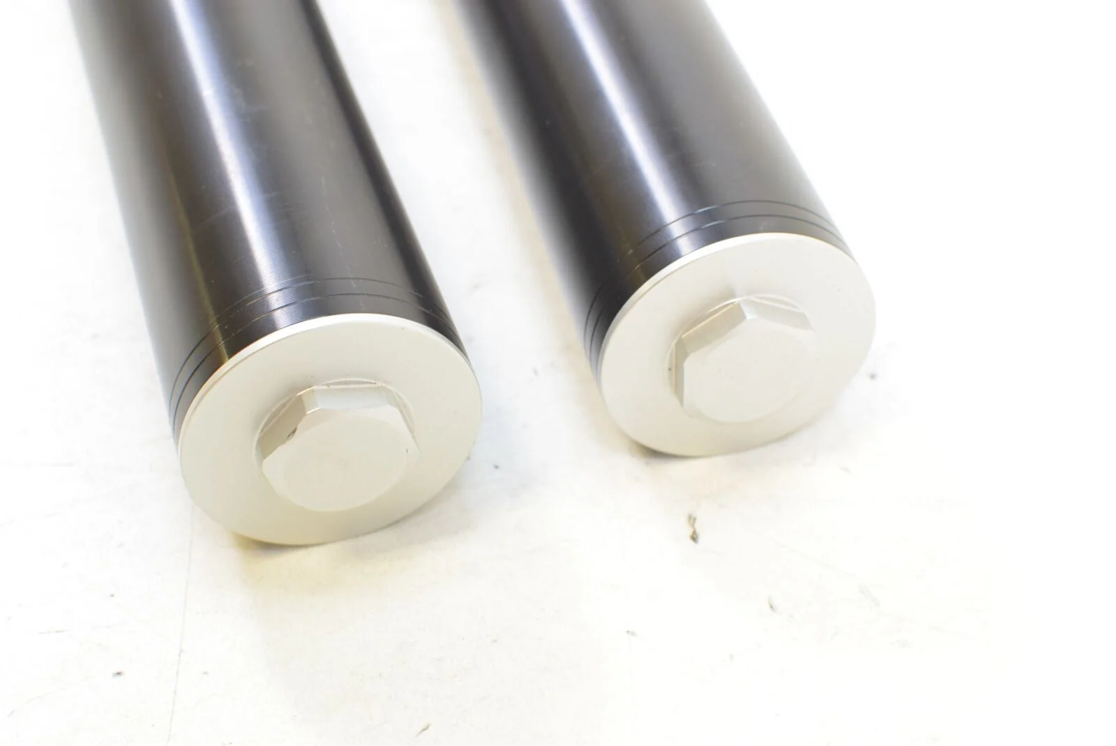 2017 KTM Duke 390 WP White Power Front Fork Leg Set 93001007033 93001006033 - Image 3