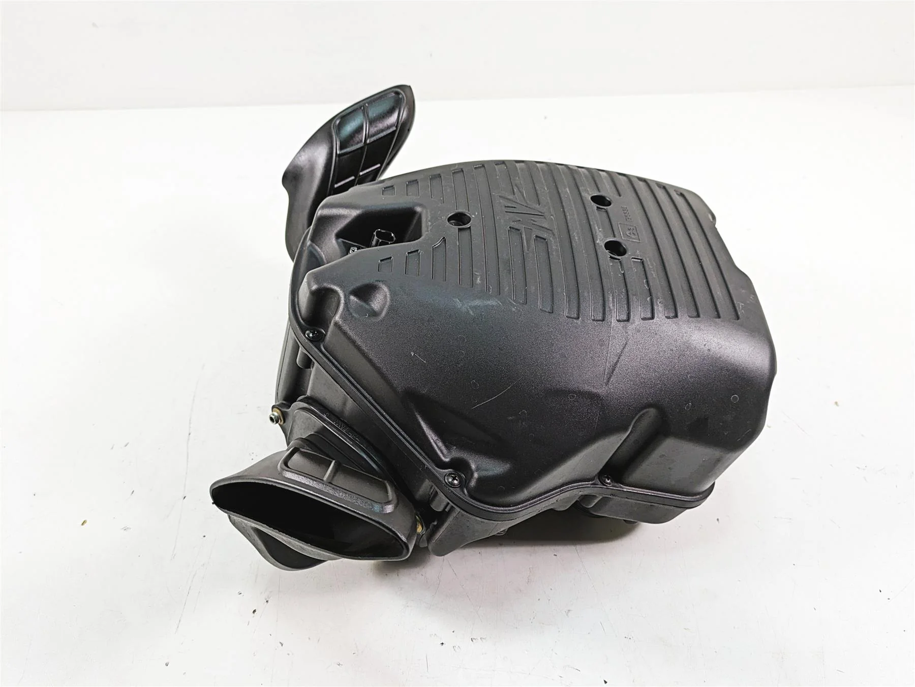 2017 Mv Agusta Dragster 800 Air Cleaner Breather Filter Box 8000B5482 - Image 11