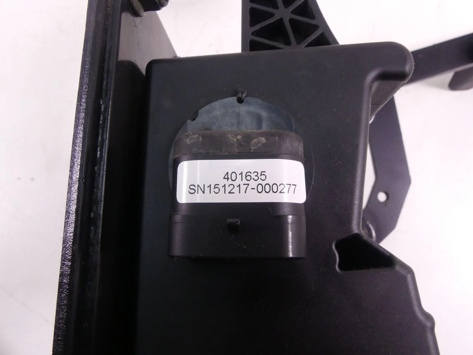 2017 Polaris RZR1000 XP EPS Brake & Accelerate Pedal Set  1021765-458 4014042 - Image 10