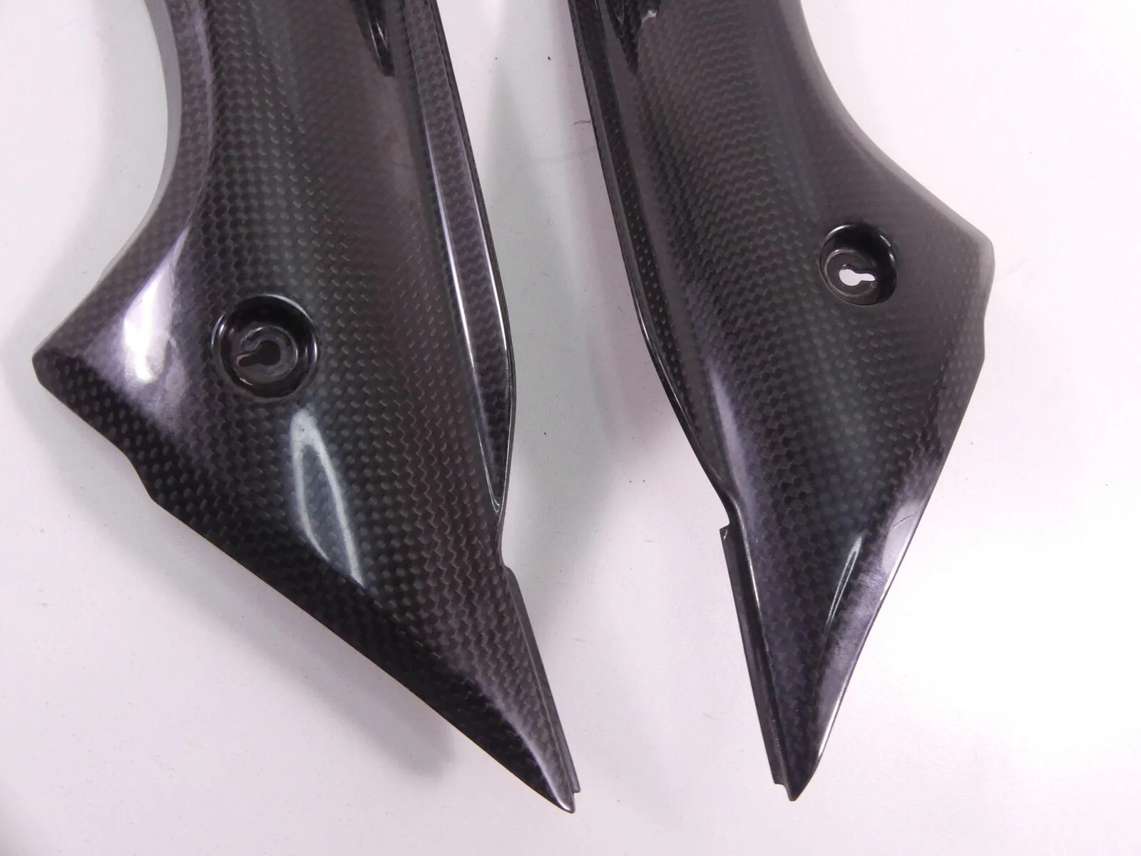 2017 Triumph Daytona 675R Front Carbon Fiber Inner Side Panel Fairings T2309398 - Image 4