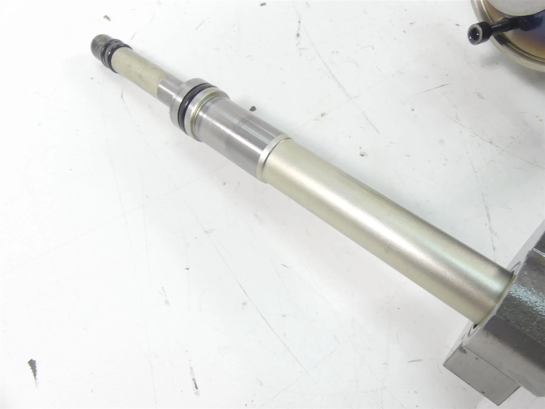 2017 Triumph Thruxton 1200 R Crankshaft Crank Balancer Piston Rods 4K T1100470 - Image 7