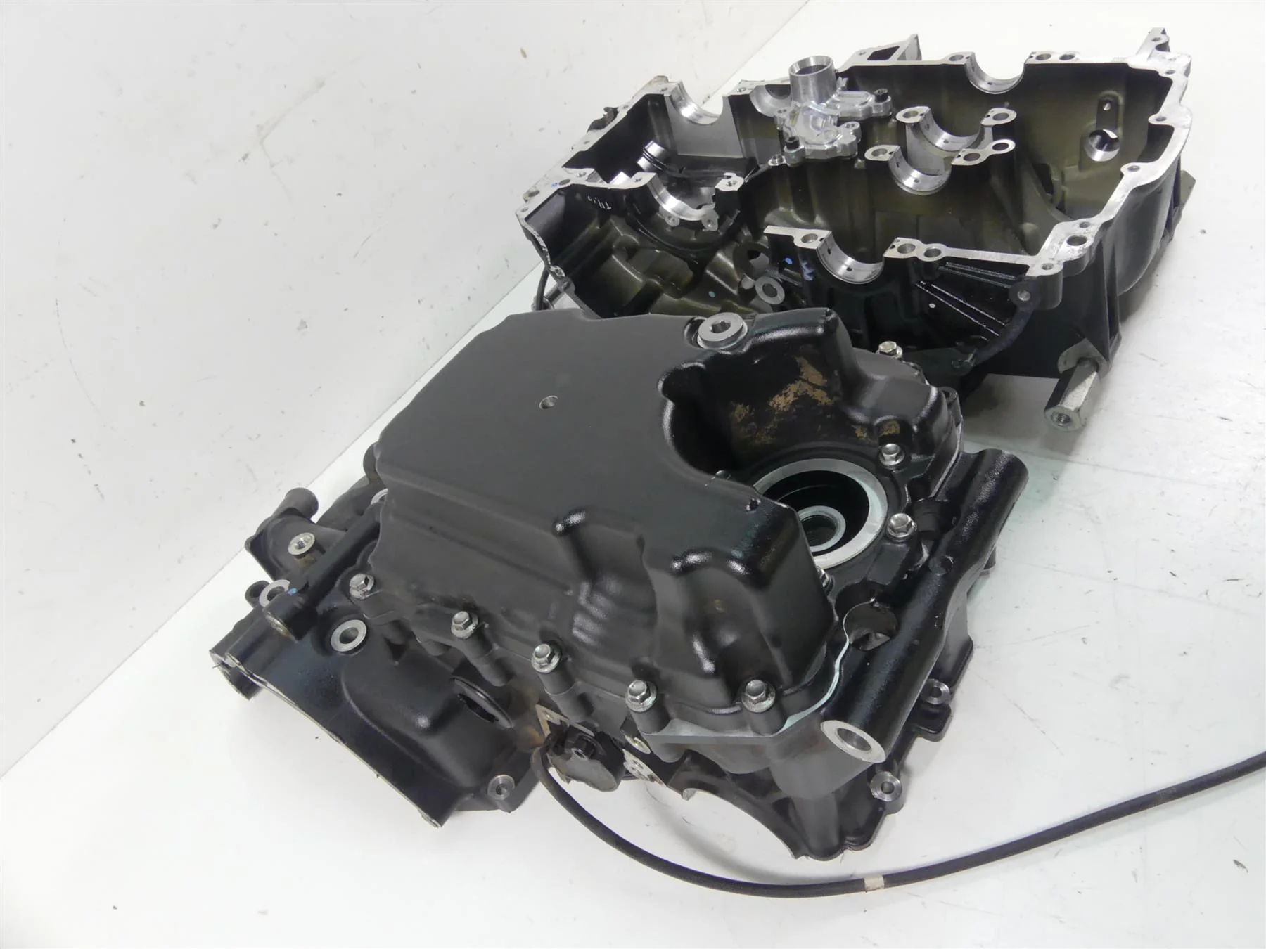 2017 Triumph Thruxton 1200 R Engine Motor Case Housing Set 4K T1162953 - Image 7