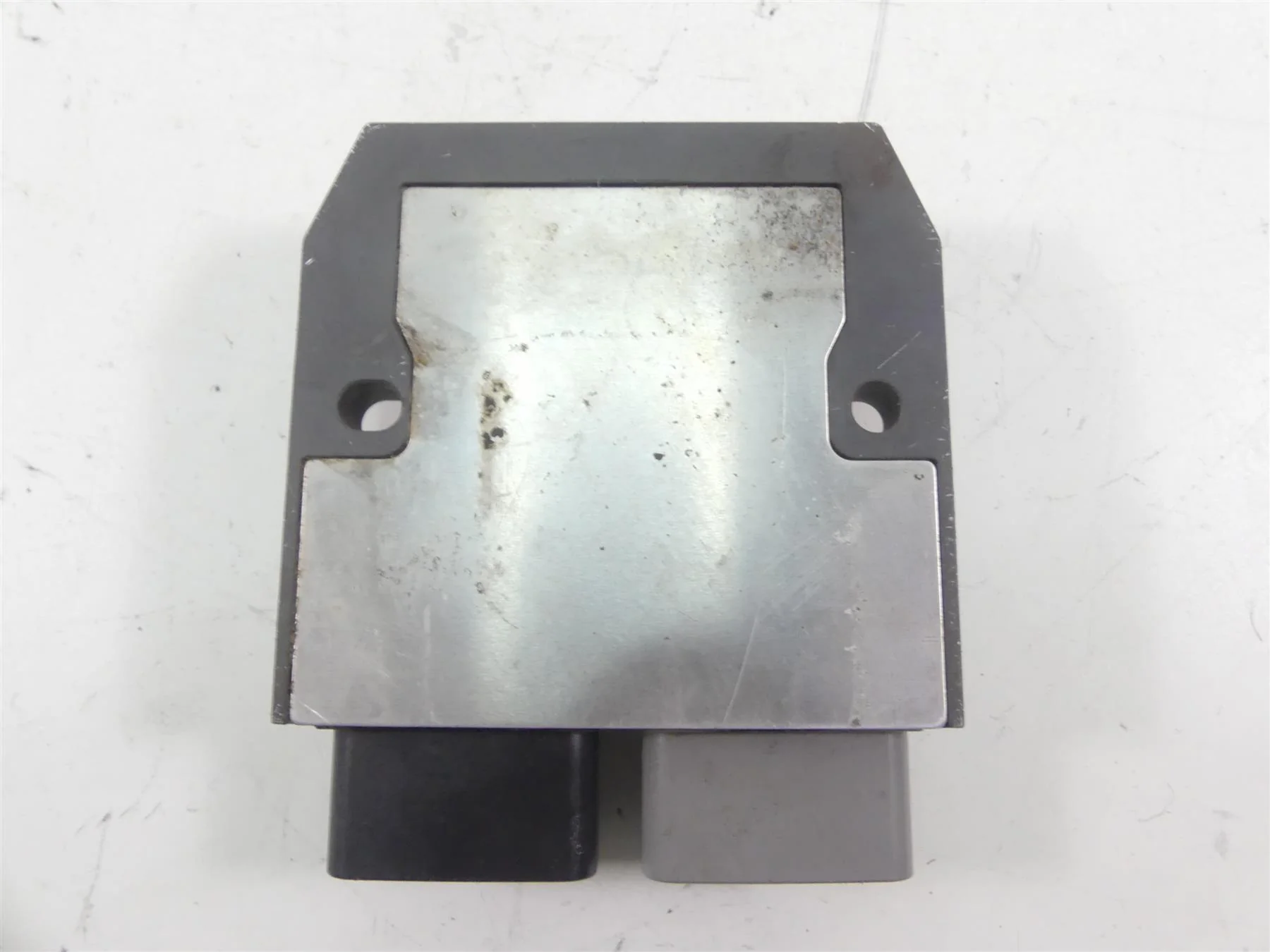 2017 Triumph Thruxton 1200 R Rectifier Voltage Regulator FH020AA T1300679 - Image 6