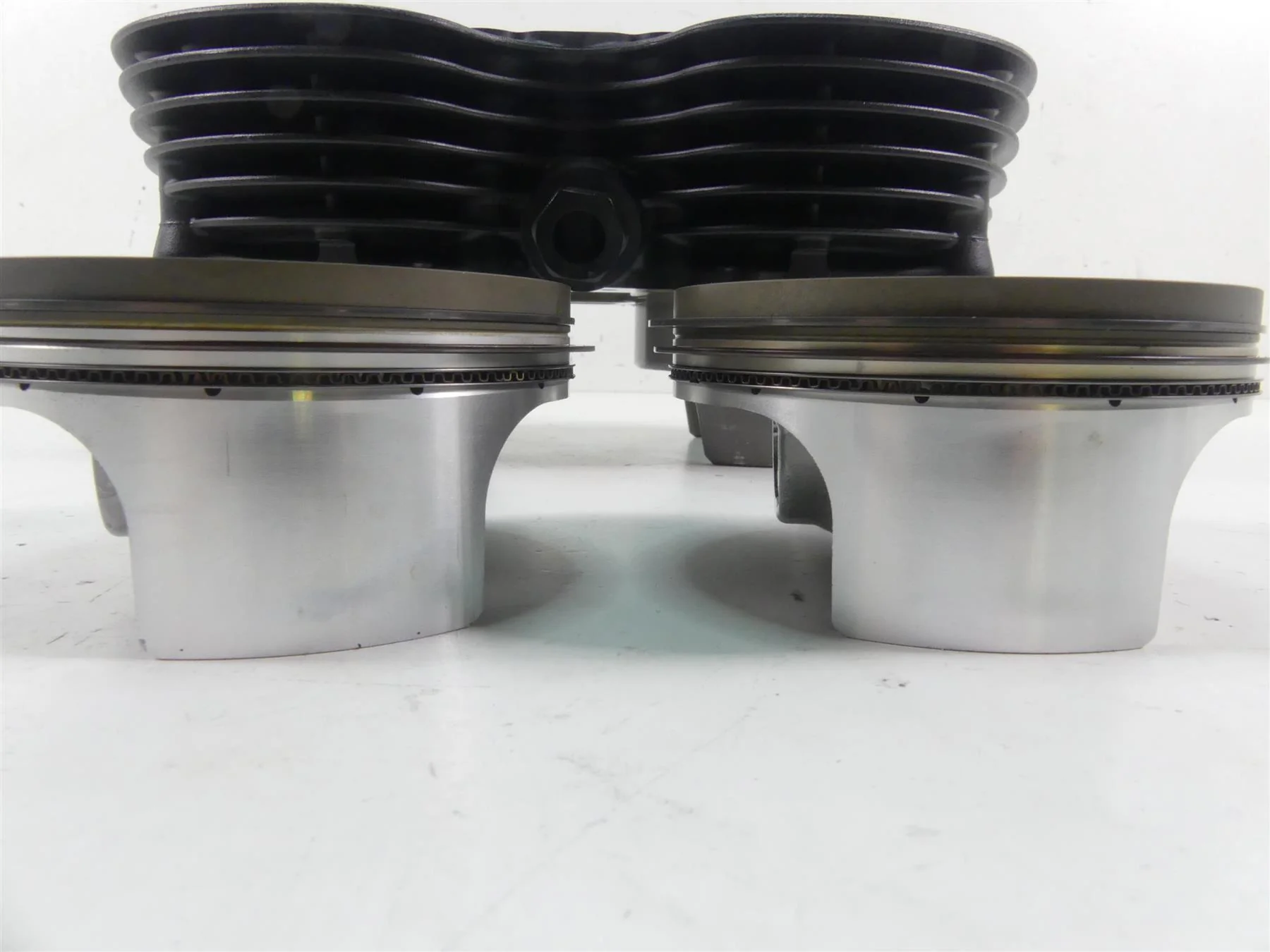 2017 Triumph Thruxton 1200R Cylinder Jug Piston Set 3K T1167220 T1127030 - Image 6