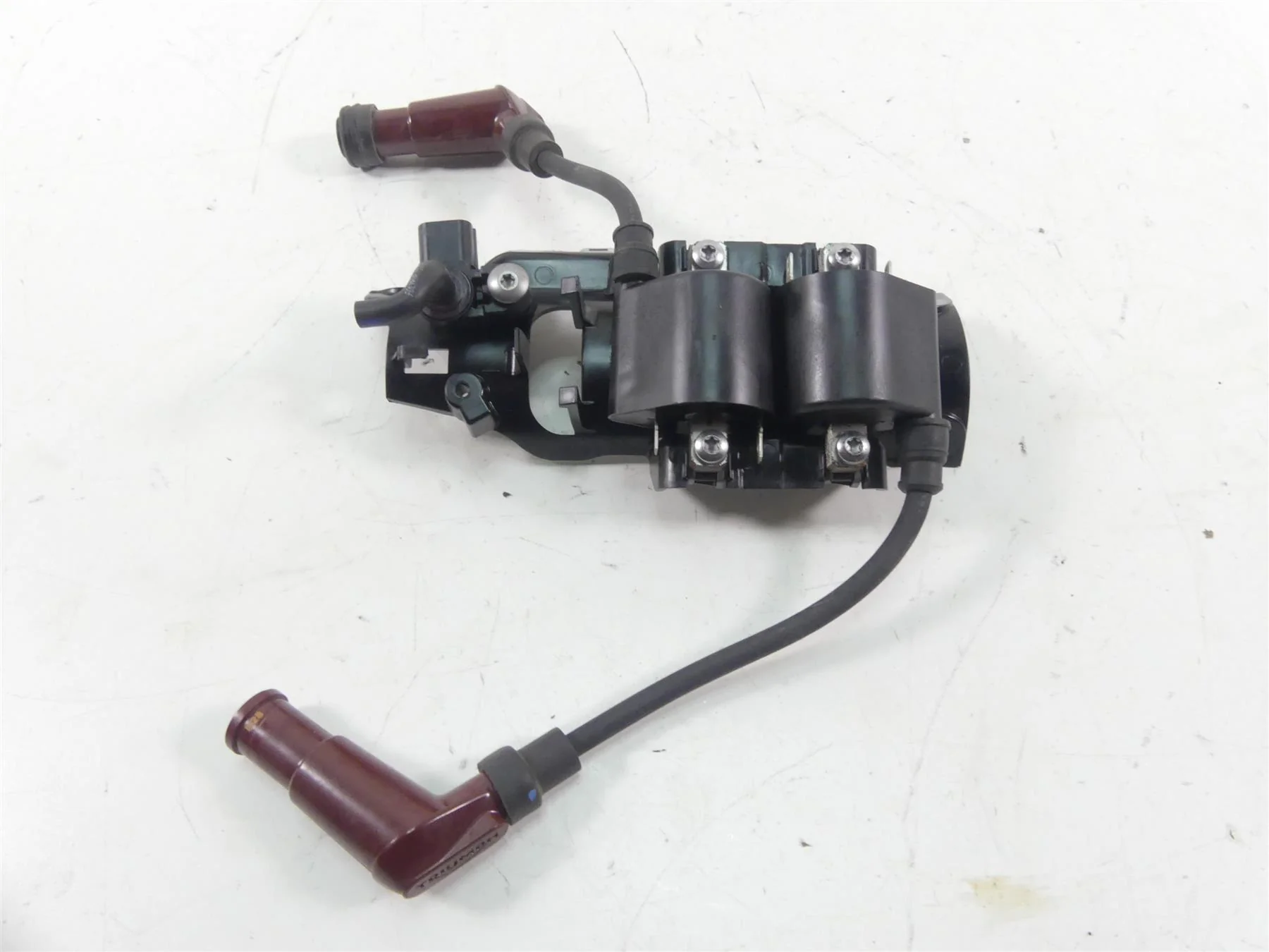 2017 Triumph Thruxton 1200R Ignition Coil Wires Plug Set -3K T1290321 T1290308 - Image 10