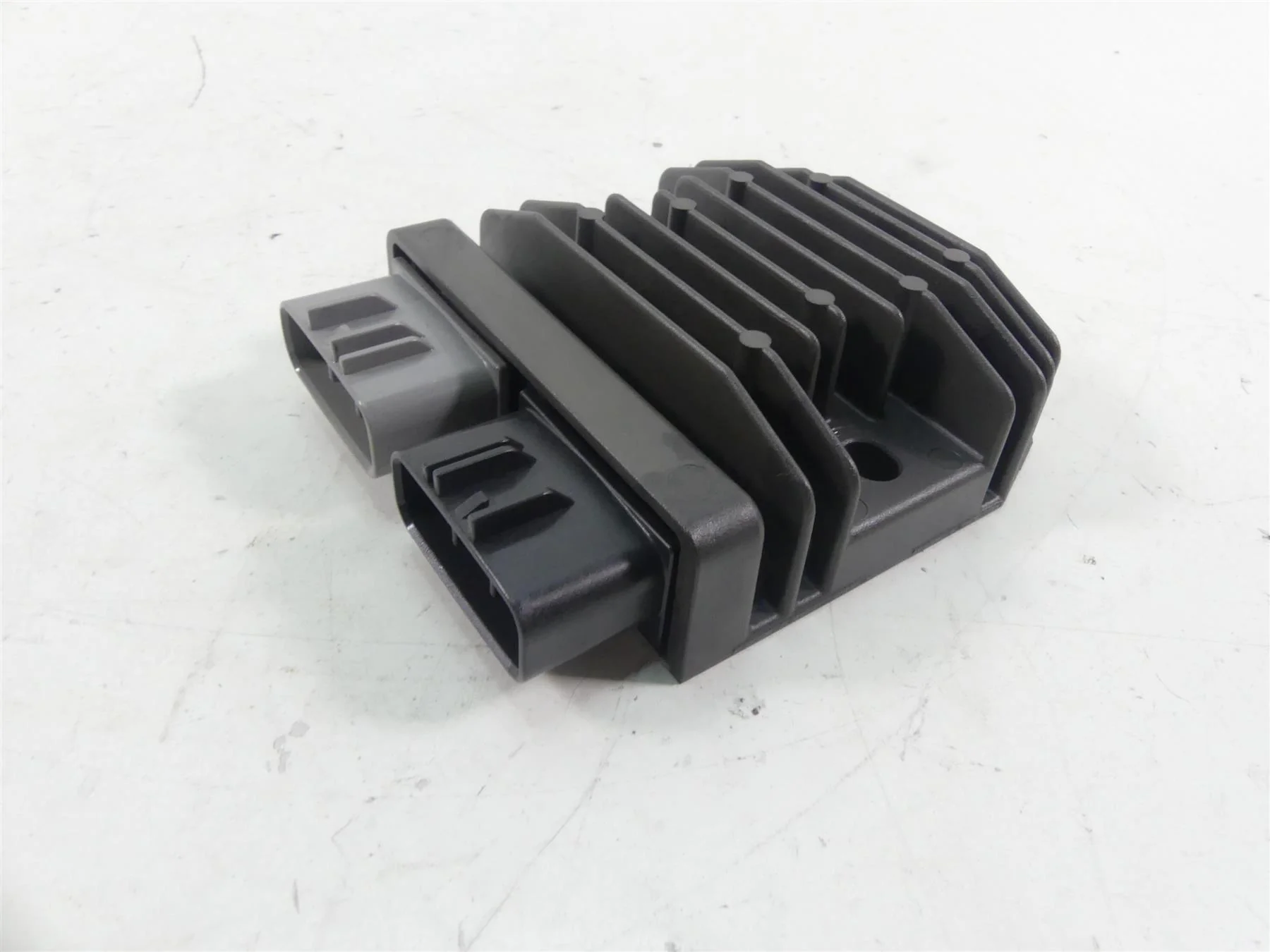 2017 Triumph Thruxton 1200R Rectifier Voltage Regulator T1300679 FH020AA