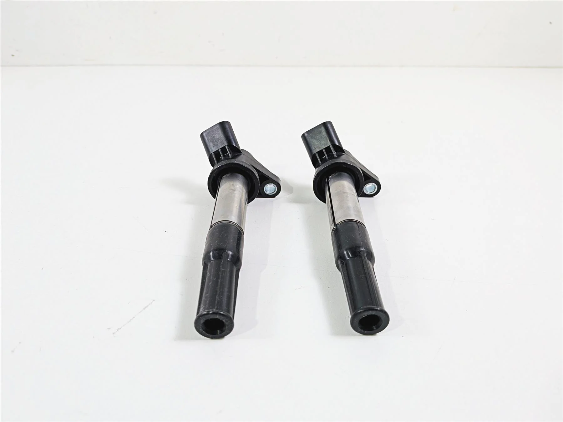 2017 Victory Octane 1200 Ignition Coil Stick Coils Set 7520035 - Image 2