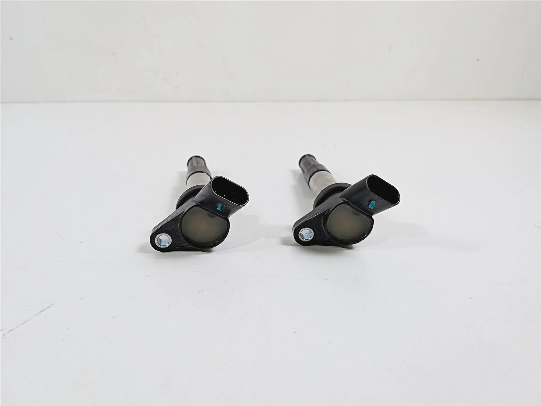 2017 Victory Octane 1200 Ignition Coil Stick Coils Set 7520035 - Image 4