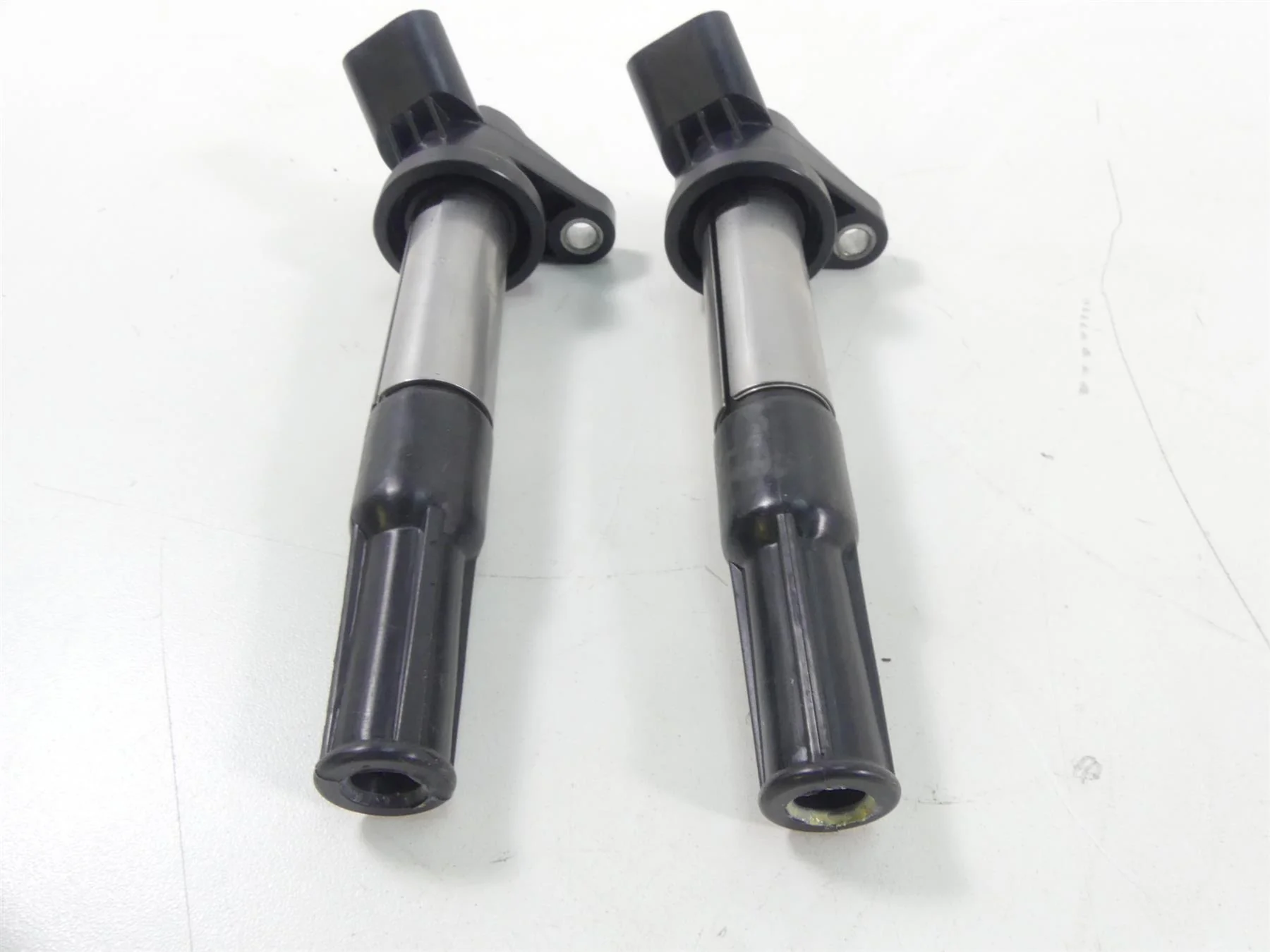 2017 Victory Octane 1200 Ignition Coils Stick Coil Set 7520035 28445098 - Image 4
