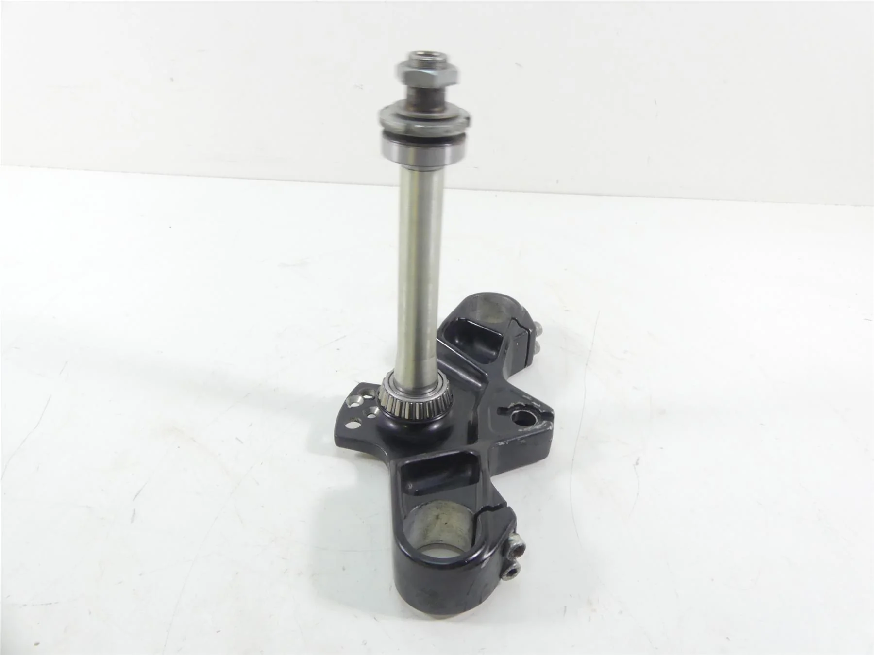 2017 Victory Octane 1200 Lower Triple Tree Steering Yoke 1824075-658 5139921 - Image 4