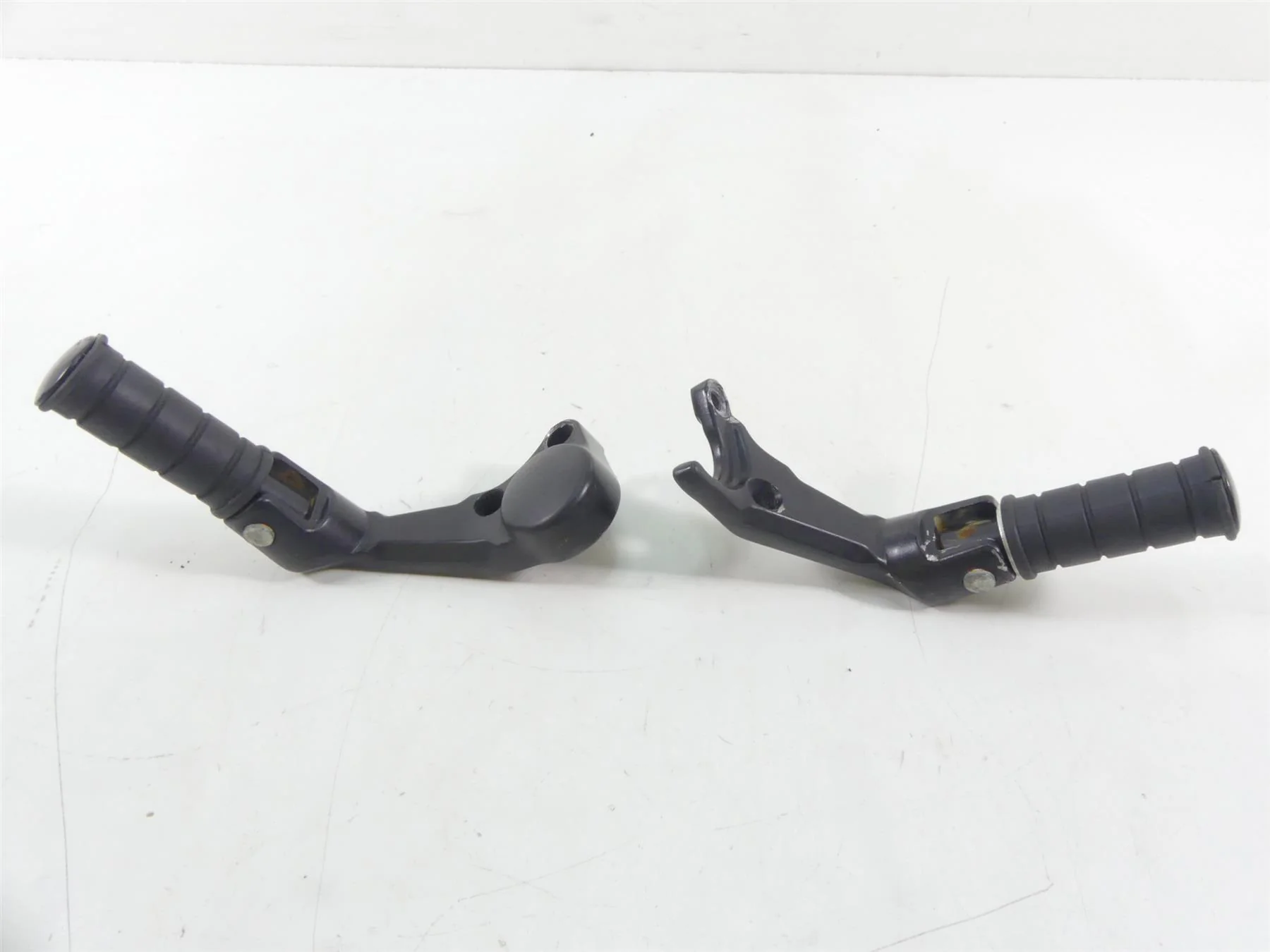 2017 Victory Octane 1200 Rear Passenger Pillion Footpeg Foot Peg Set 2880244-658