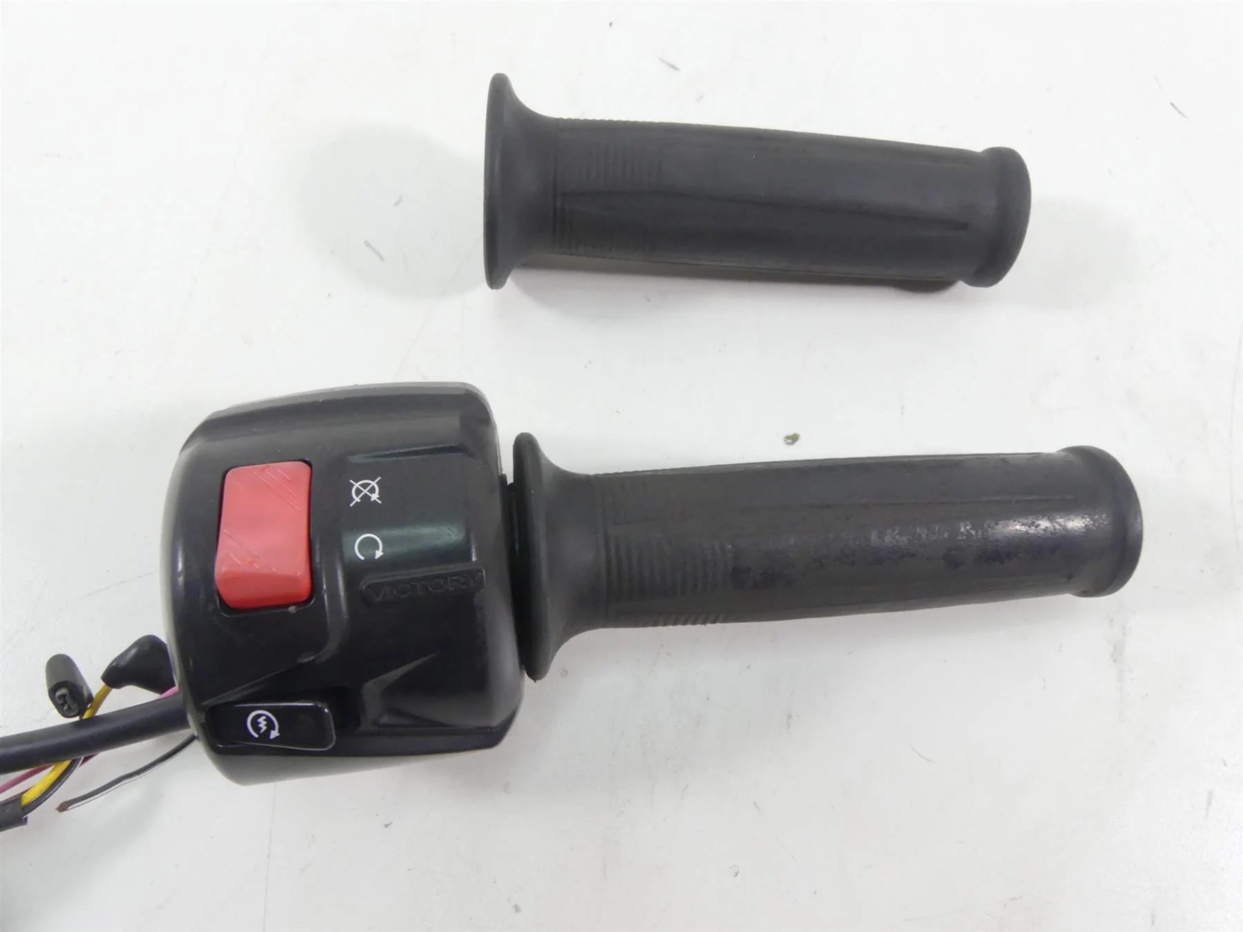 2017 Victory Octane 1200 Right Control Switch Start Throttle Set -Read 4014452 - Image 3