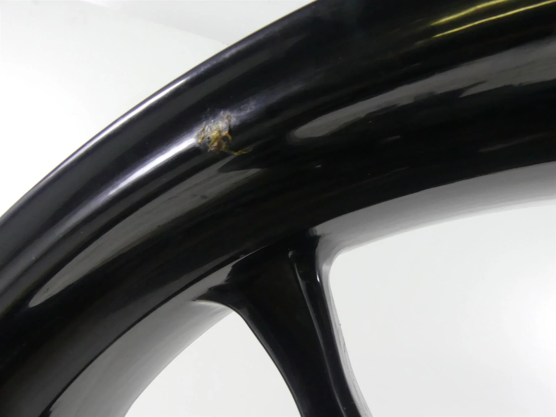 2017 Victory Octane 1200 Straight Front Wheel Rim 18x3.5 1522092-266 - Image 9