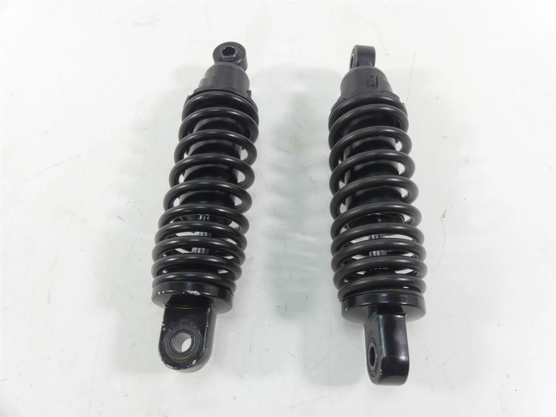2017 Victory Octane 1200 Straight Rear 10,5" Shock Damper Suspension Set 1543418 - Image 4