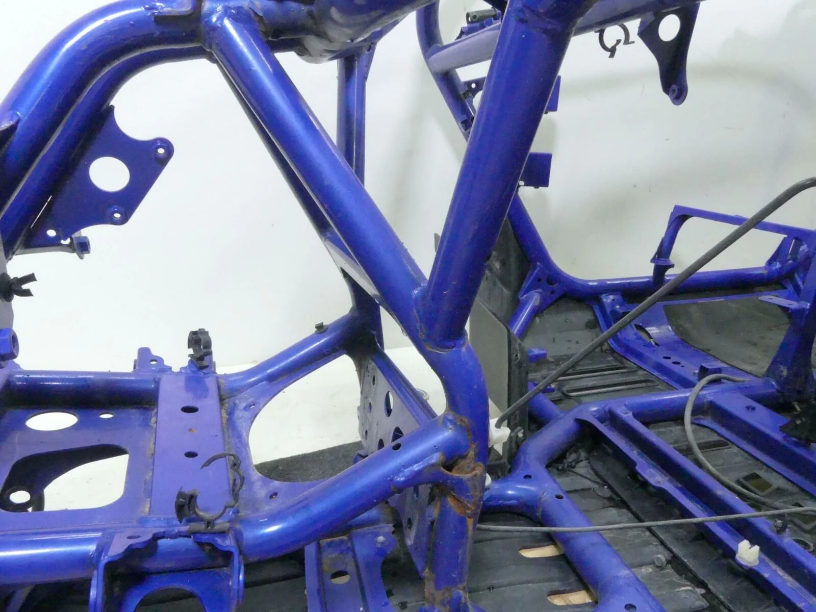 2017 Yamaha YXZ1000R EPS SS Bent Main Frame Slvg + Doors & Bed 2HC-F1110-21-00 - Image 8