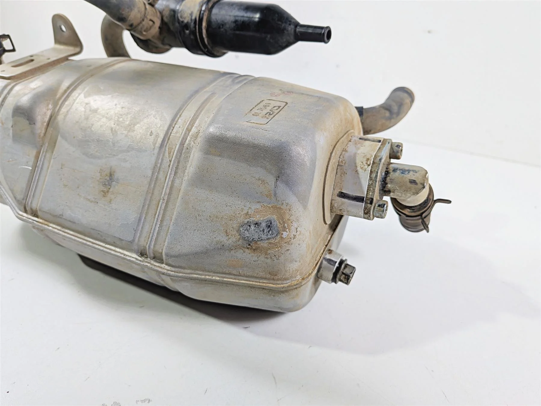 2017 Yamaha YXZ1000R EPS SS Oil Tank Reservoir 2HC-21751-00-00 - Image 7