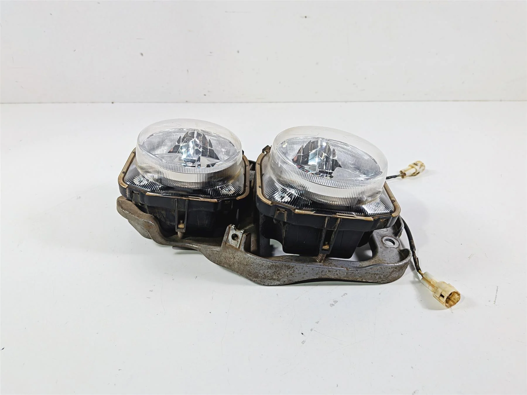 2017 Yamaha YXZ1000R EPS SS Right Headlight Head Lamp - Read 2UD-84300-00-00 - Image 2