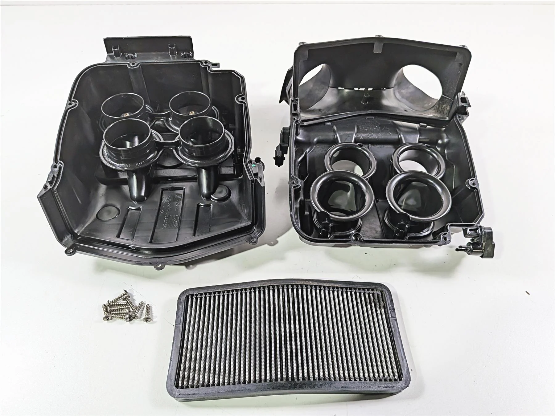 2018 Aprilia RSV4 RR Air Filter Box & Velocity Stacks 2B001216 2B003660
