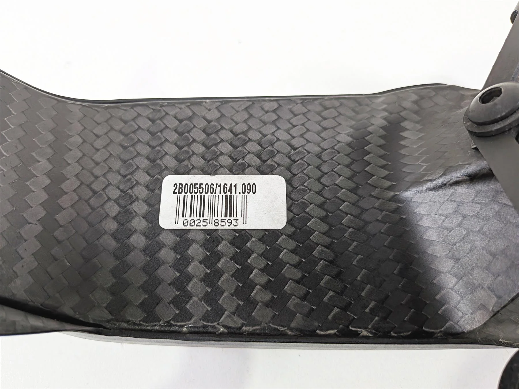 2018 Aprilia RSV4 RR Carbon Fiber Caliper Air Inlet 2B005507 2B005506 - Image 9