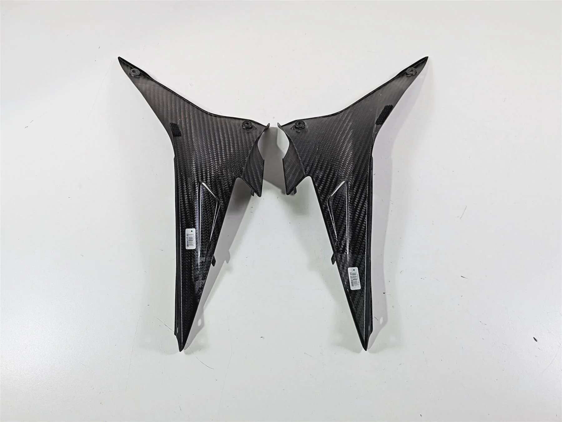 2018 Aprilia RSV4 RR Carbon Fiber Tank Triangle Fairing Covers Set 2B005961 - Image 7