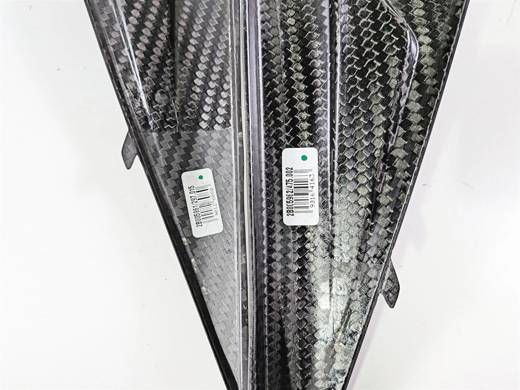 2018 Aprilia RSV4 RR Carbon Fiber Tank Triangle Fairing Covers Set 2B005961 - Image 8