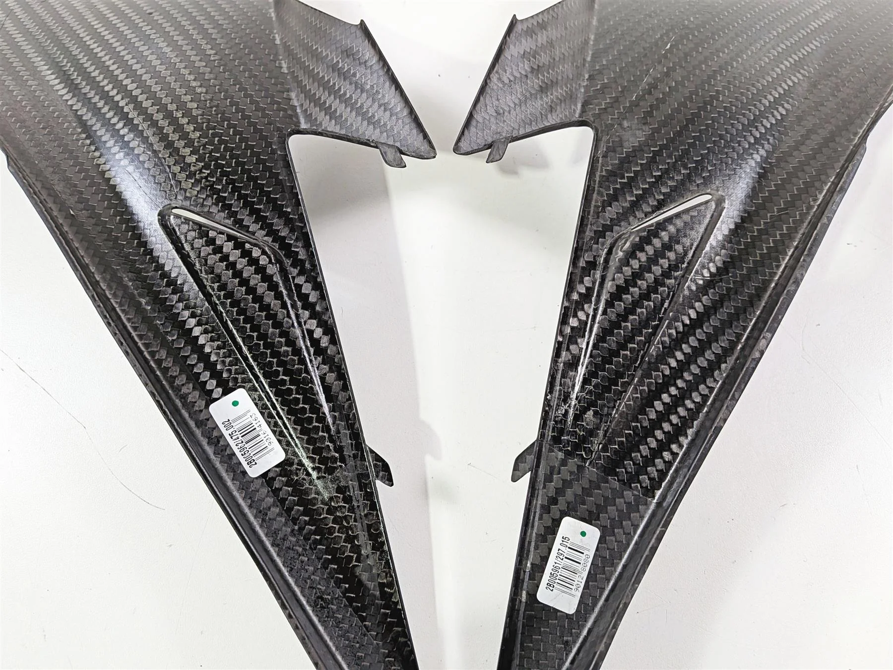 2018 Aprilia RSV4 RR Carbon Fiber Tank Triangle Fairing Covers Set 2B005961 - Image 9