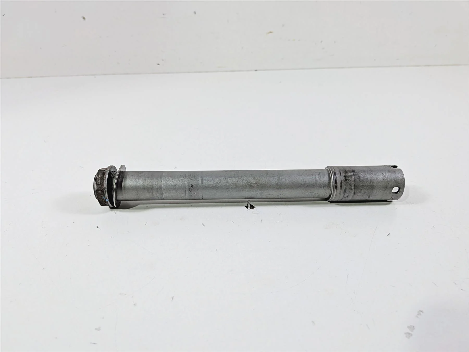 2018 Aprilia RSV4 RR Front Wheel Spindle Axle Set 85263R - Image 3