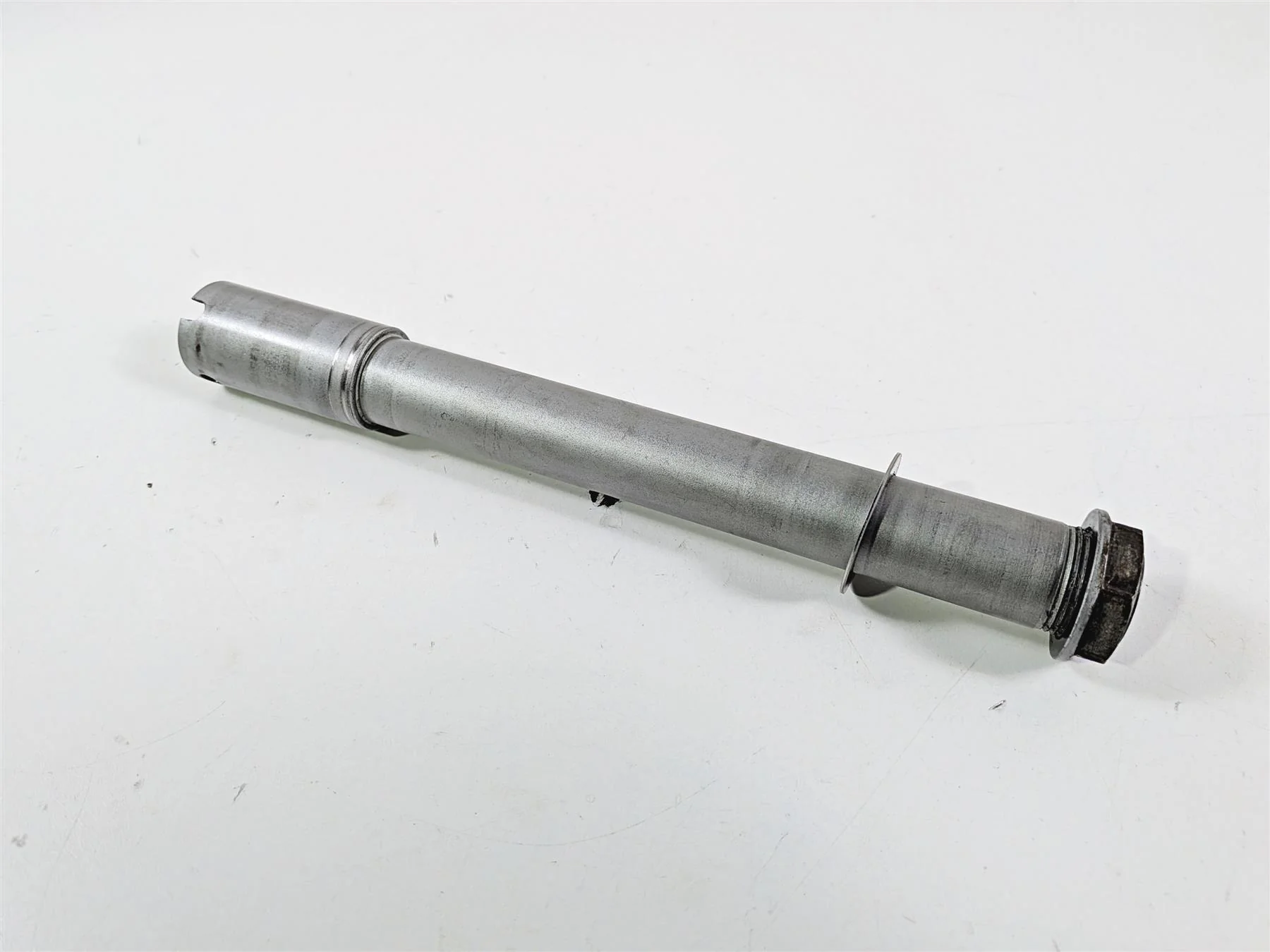 2018 Aprilia RSV4 RR Front Wheel Spindle Axle Set 85263R - Image 9
