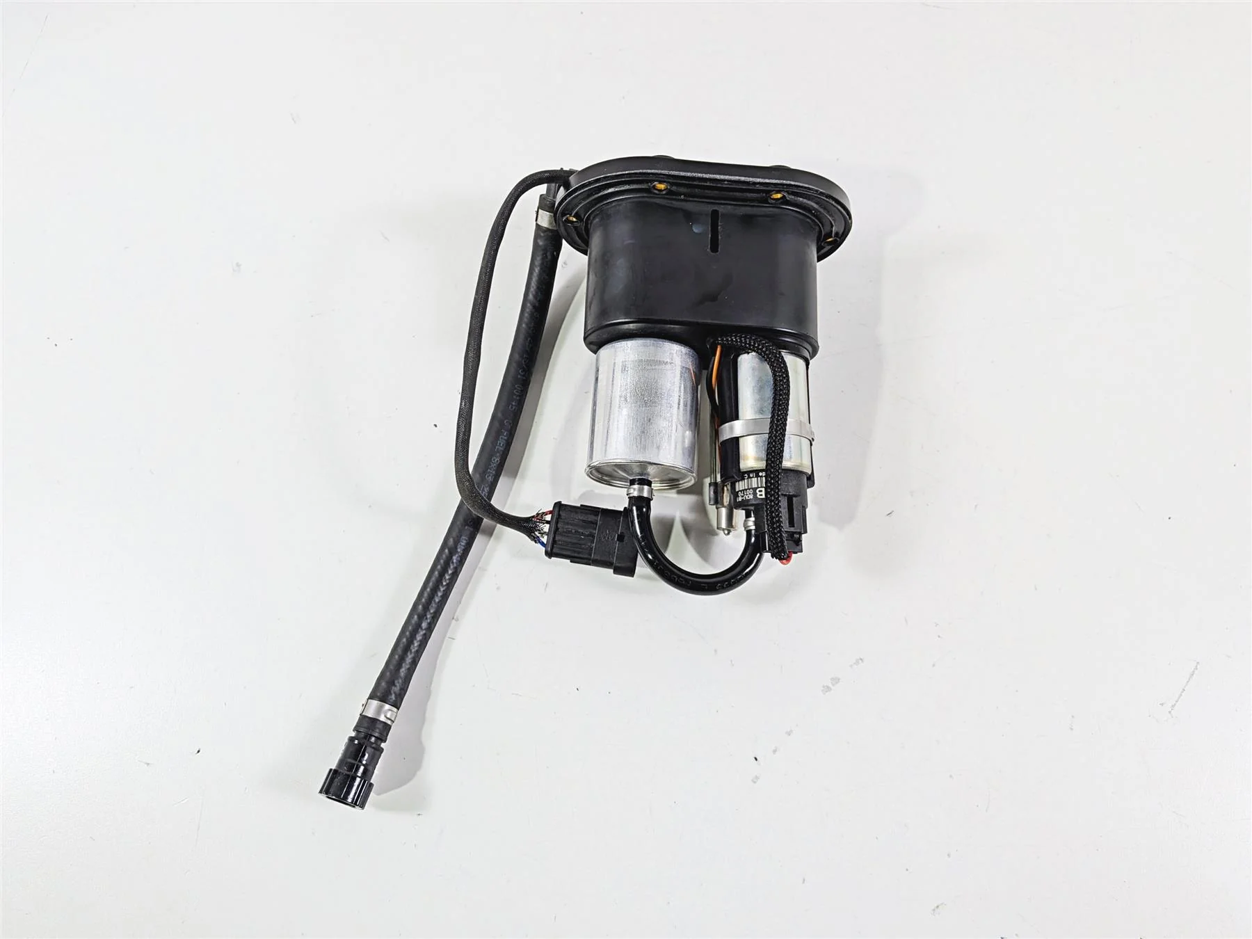 2018 Aprilia RSV4 RR Fuel Gas Petrol Pump -Tested B043925