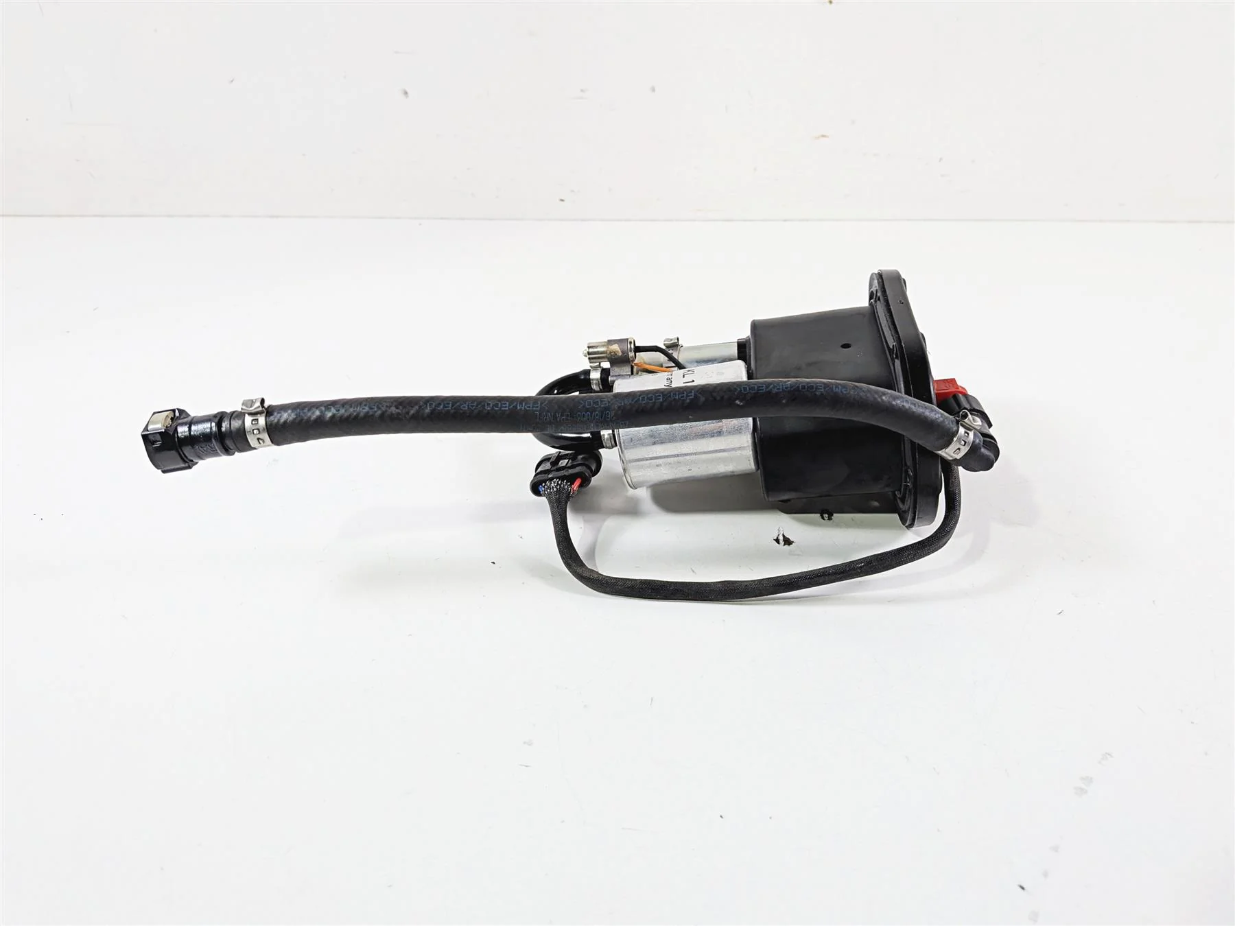 2018 Aprilia RSV4 RR Fuel Gas Petrol Pump -Tested B043925 - Image 12