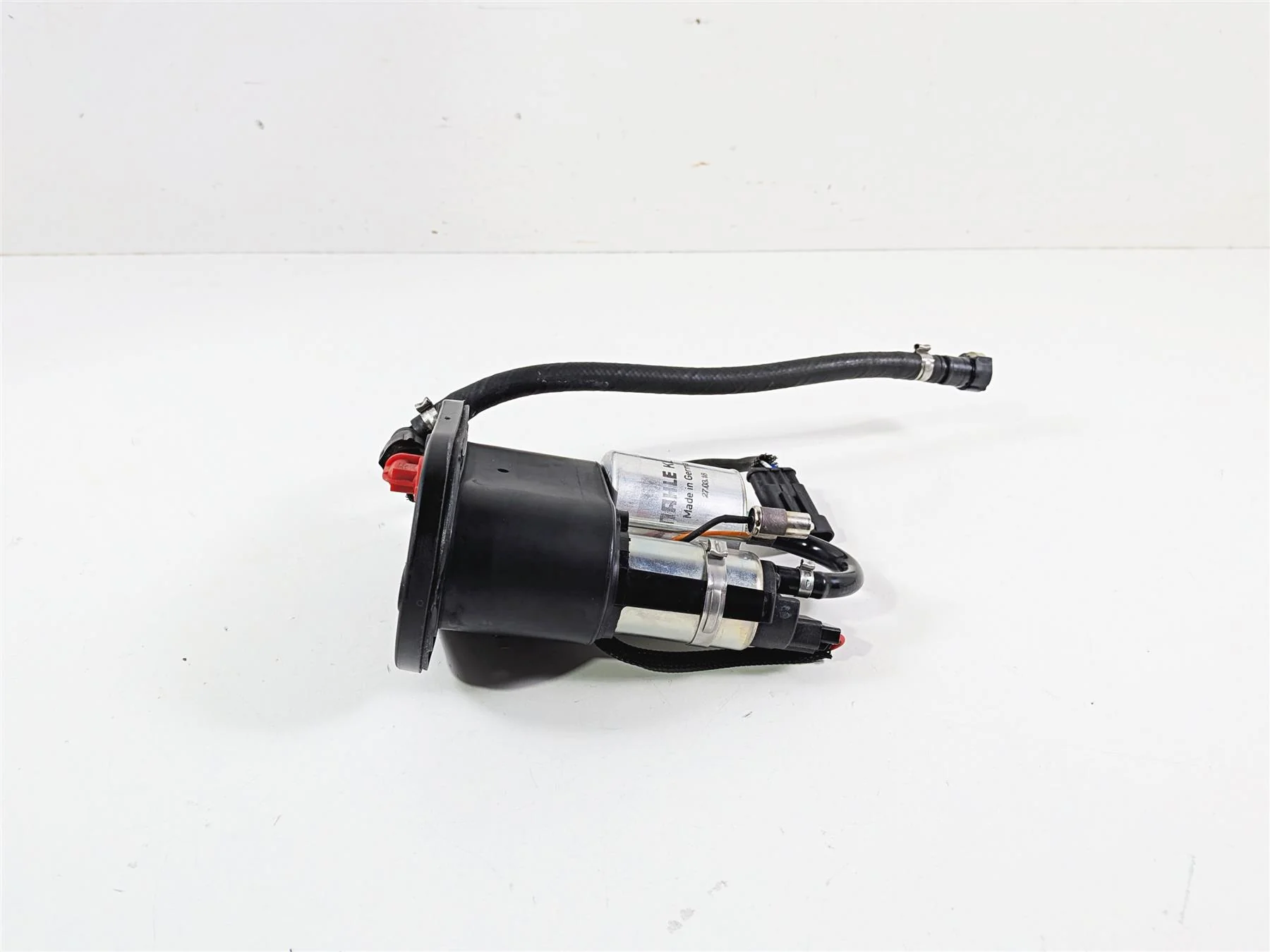 2018 Aprilia RSV4 RR Fuel Gas Petrol Pump -Tested B043925 - Image 2