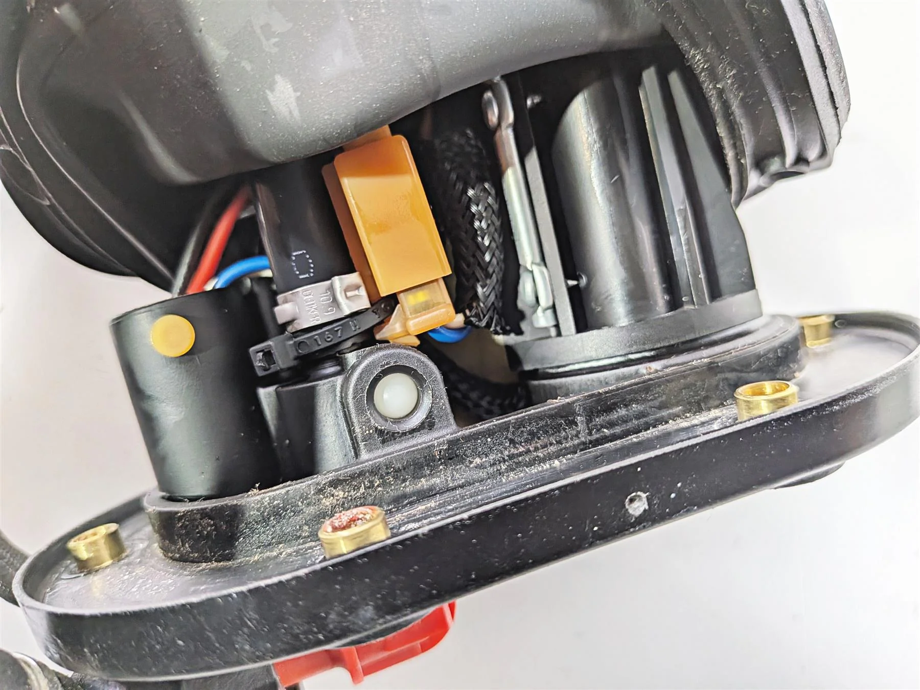 2018 Aprilia RSV4 RR Fuel Gas Petrol Pump -Tested B043925 - Image 7