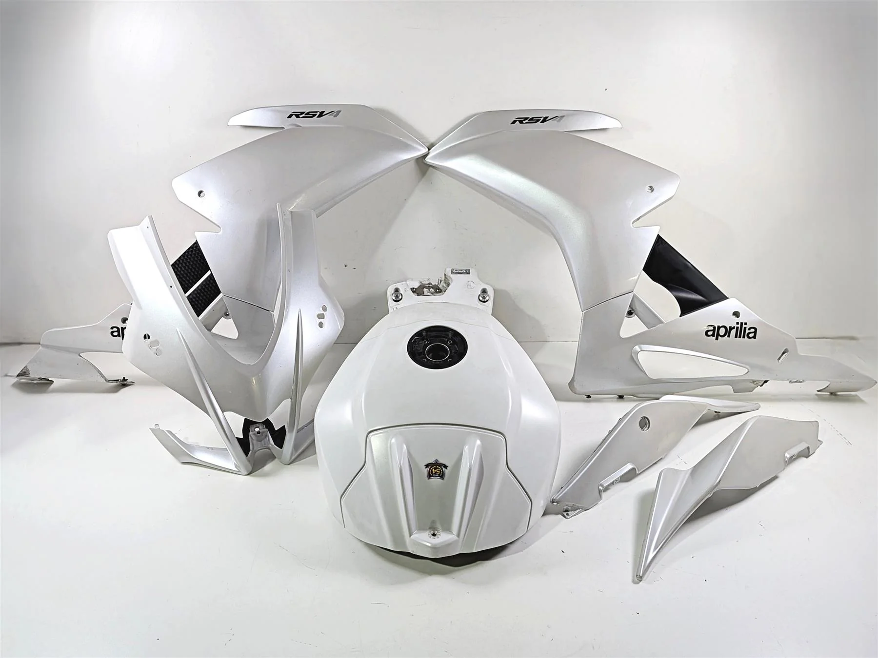 2018 Aprilia RSV4 RR Full Aftermarket Fairing Cover Set + Fuel Gas Tank -Video