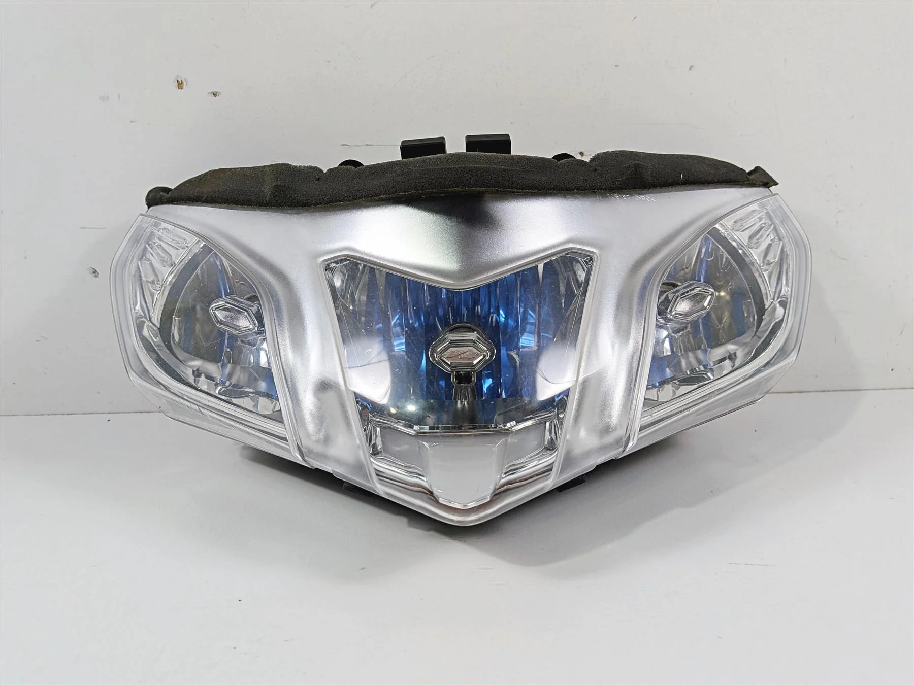 2018 Aprilia RSV4 RR Headlight Head Light Lamp 2D000116 - Image 2