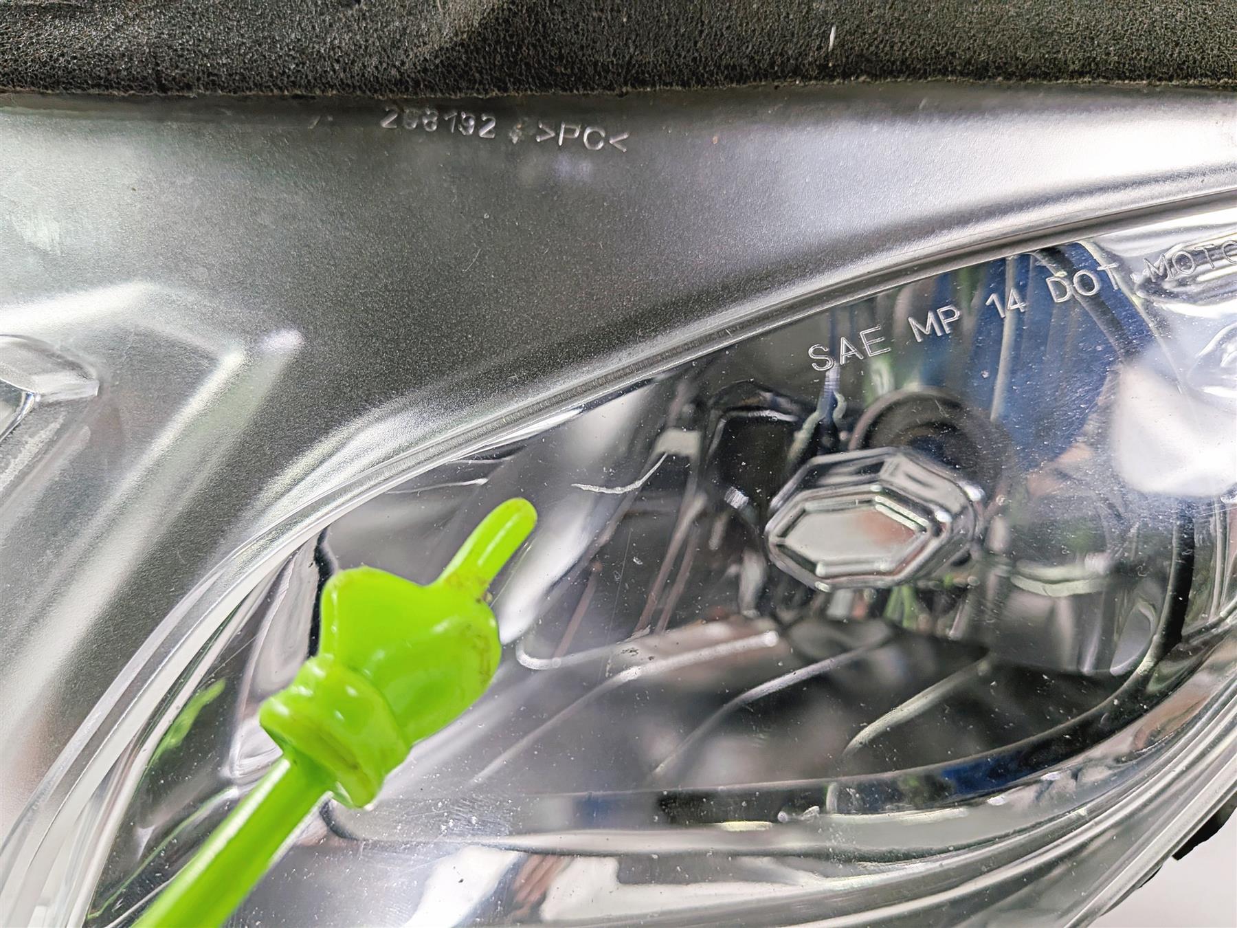 2018 Aprilia RSV4 RR Headlight Head Light Lamp 2D000116 - Image 7