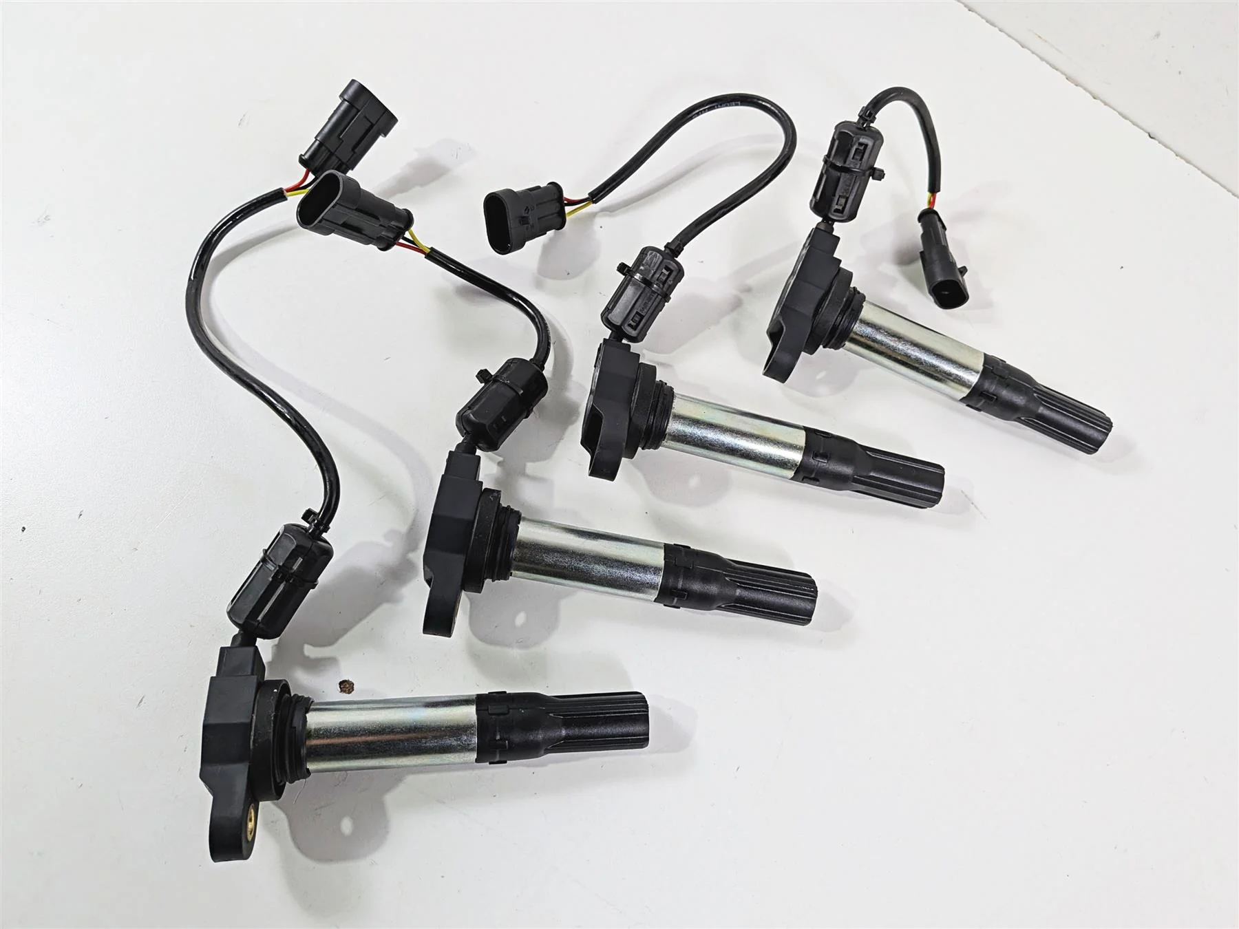 2018 Aprilia RSV4 RR Ignition Coils Stick Coil Set 857084 857501 - Image 12