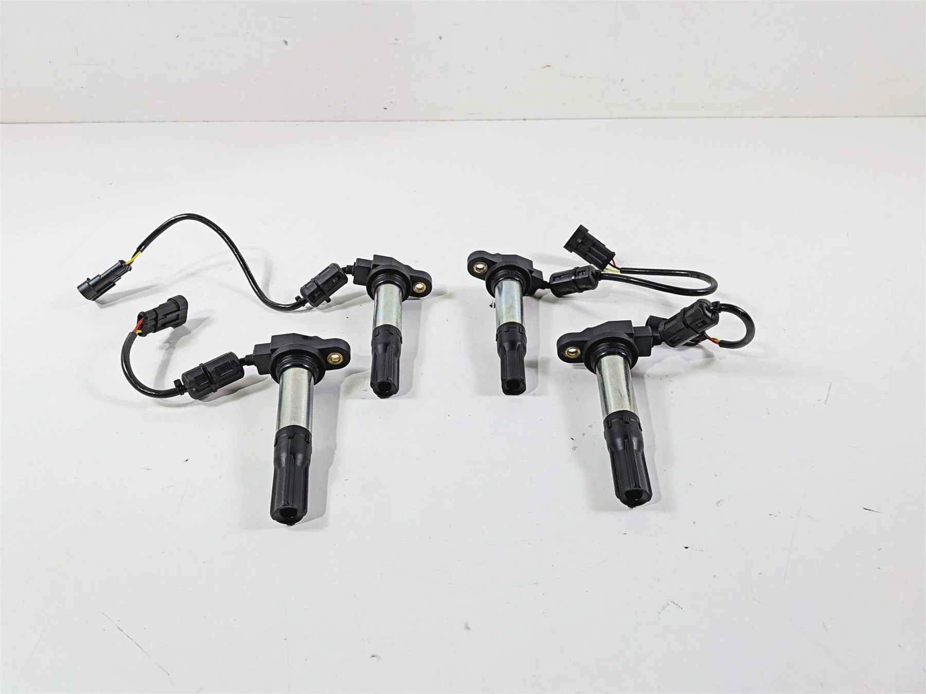 2018 Aprilia RSV4 RR Ignition Coils Stick Coil Set 857084 857501 - Image 2