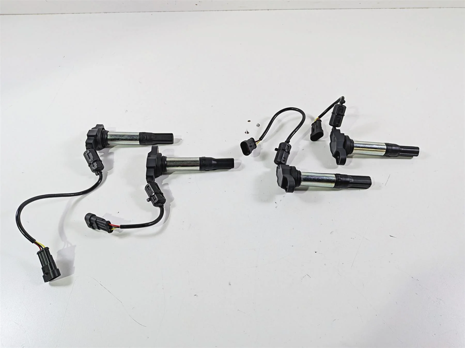 2018 Aprilia RSV4 RR Ignition Coils Stick Coil Set 857084 857501 - Image 3