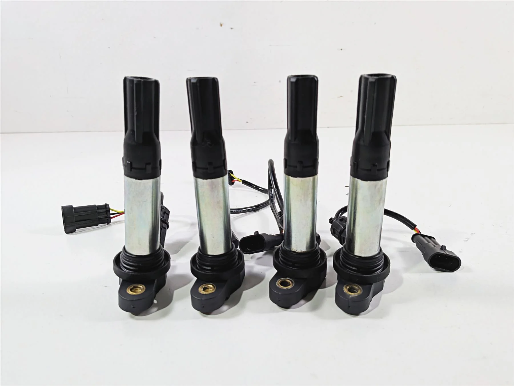 2018 Aprilia RSV4 RR Ignition Coils Stick Coil Set 857084 857501 - Image 6