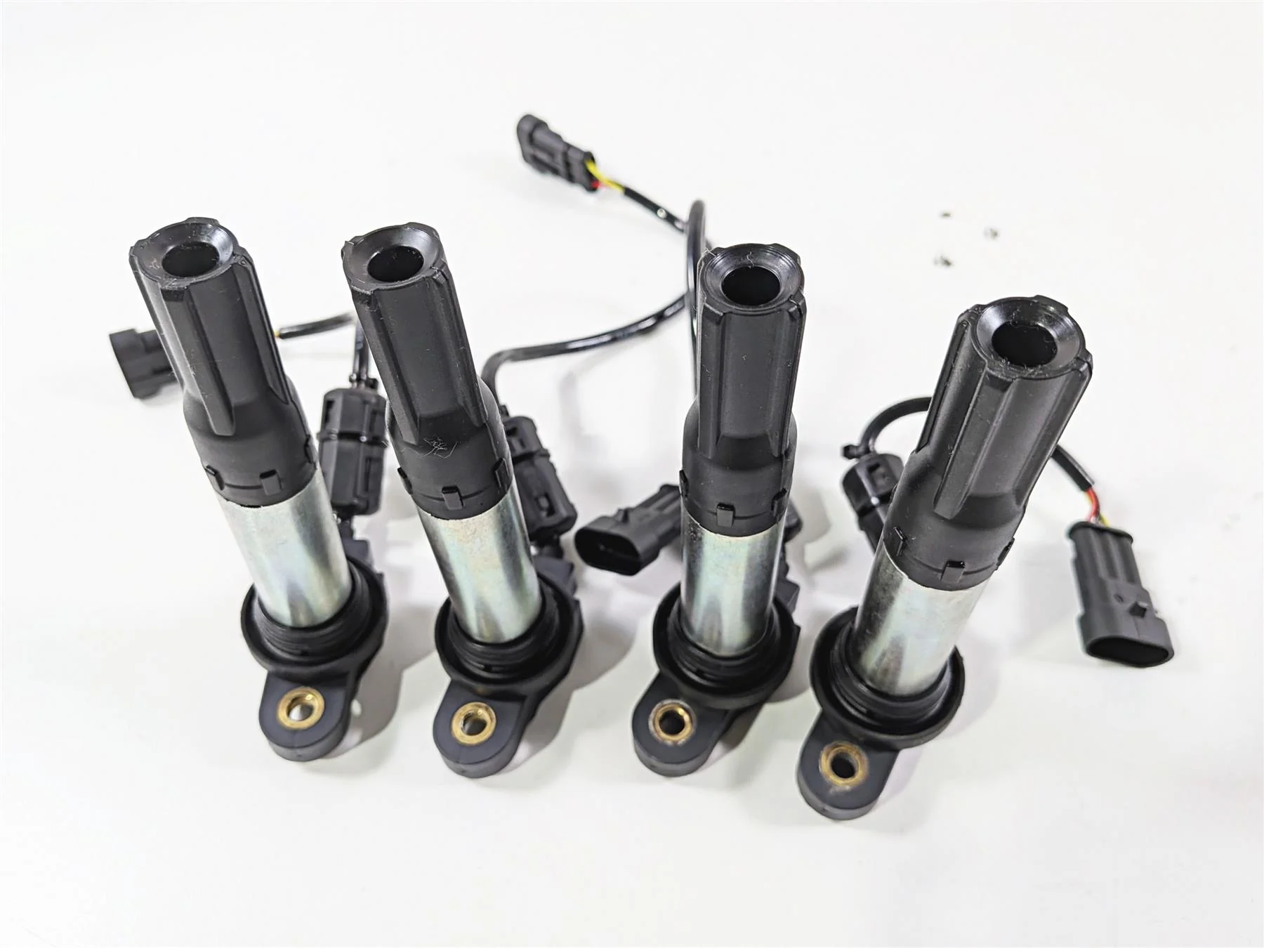 2018 Aprilia RSV4 RR Ignition Coils Stick Coil Set 857084 857501 - Image 7