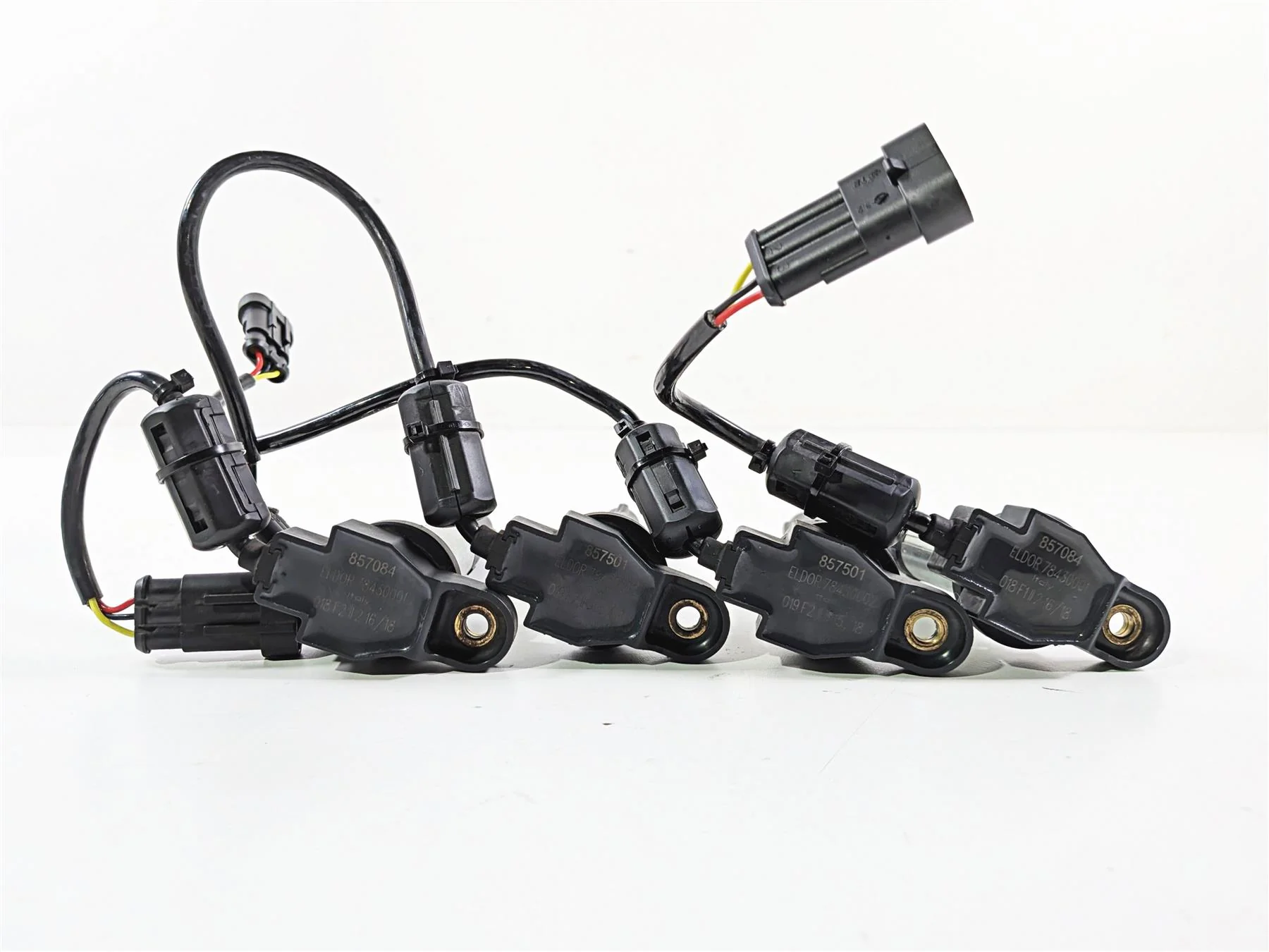 2018 Aprilia RSV4 RR Ignition Coils Stick Coil Set 857084 857501 - Image 8