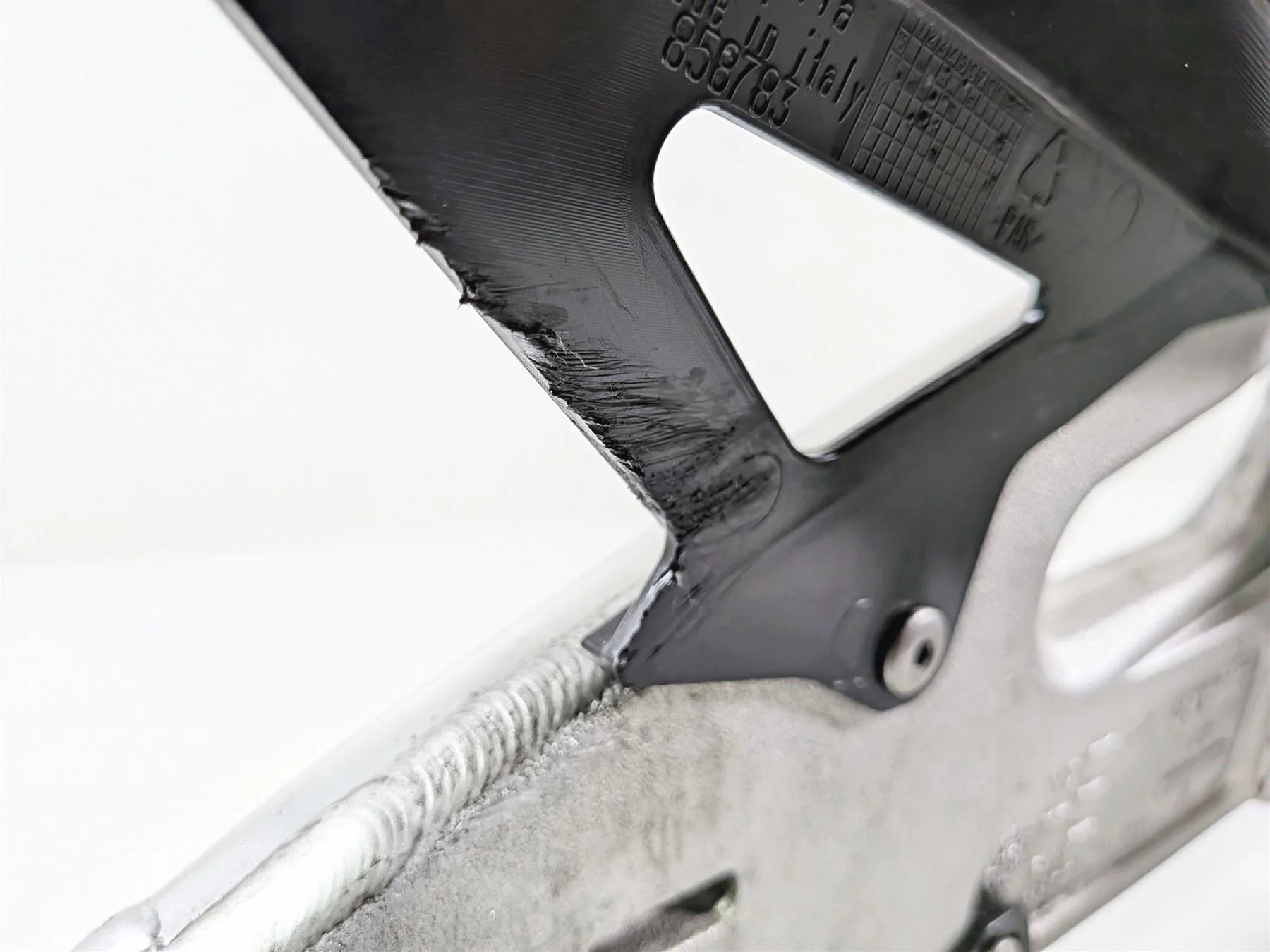 2018 Aprilia RSV4 RR Rear Swingarm Swing Arm & Axle 2B001292 - Image 12