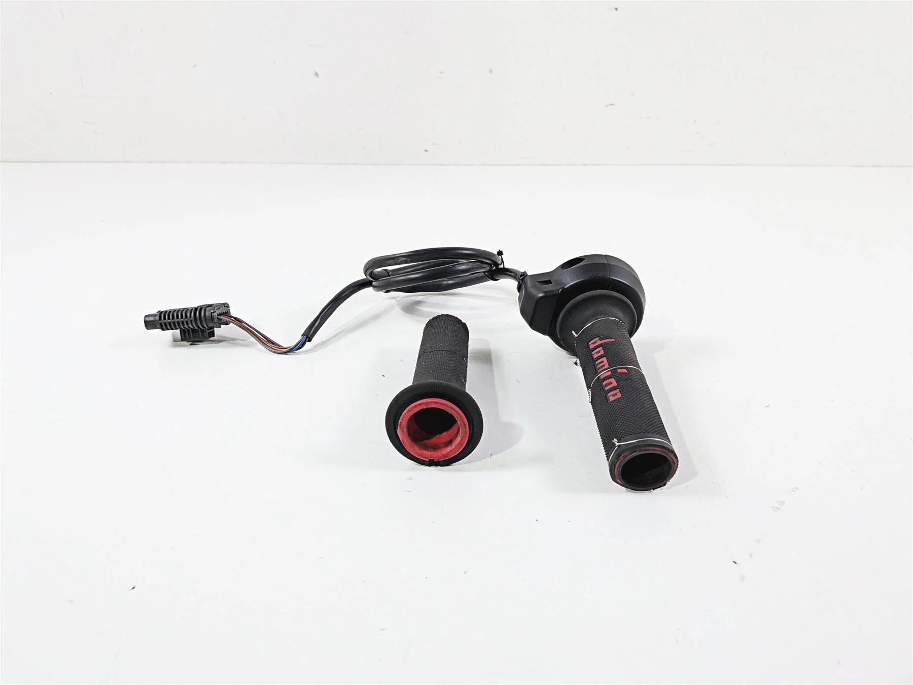 2018 Aprilia RSV4 RR Ride Fly By Wire Throttle Hand Grip 2D000095 - Image 12